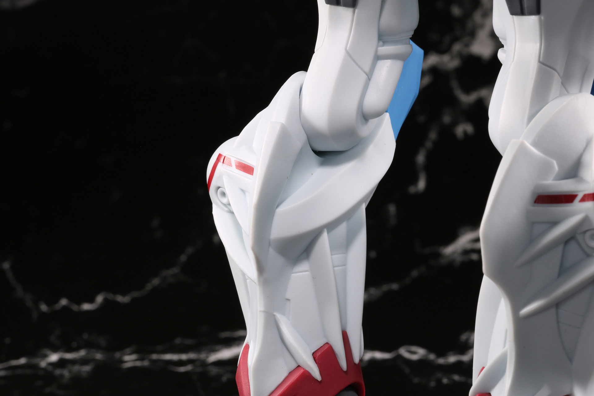 脹脛の内側造形