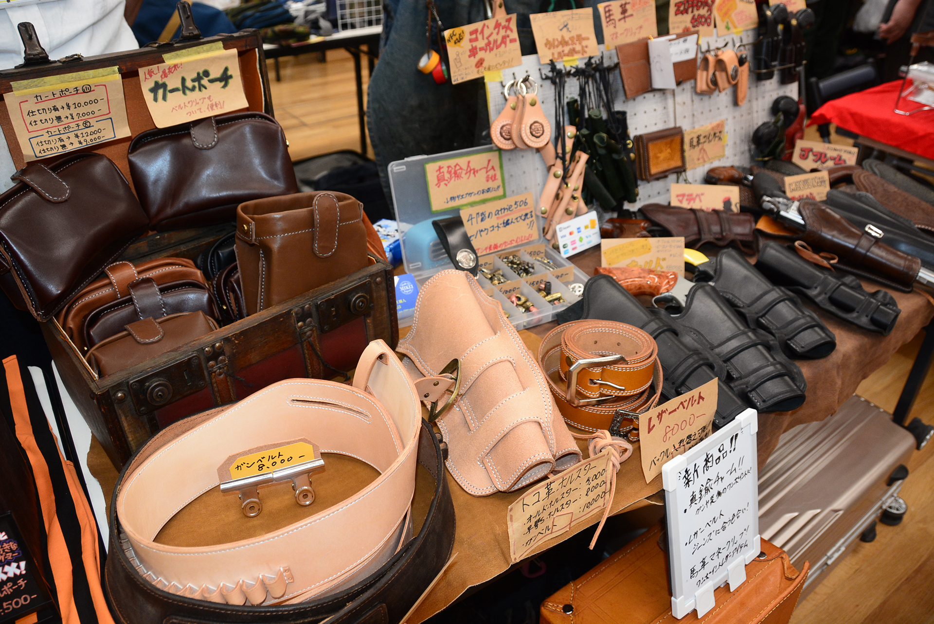 西部劇と、西部開拓時代の時代の雰囲気にこだわるMIKI3の製品