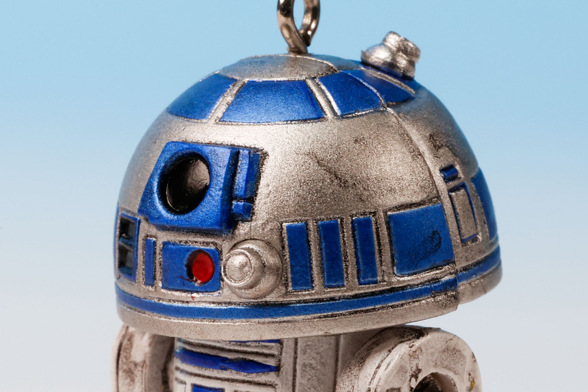 鈍い金属の質感もよく出ている