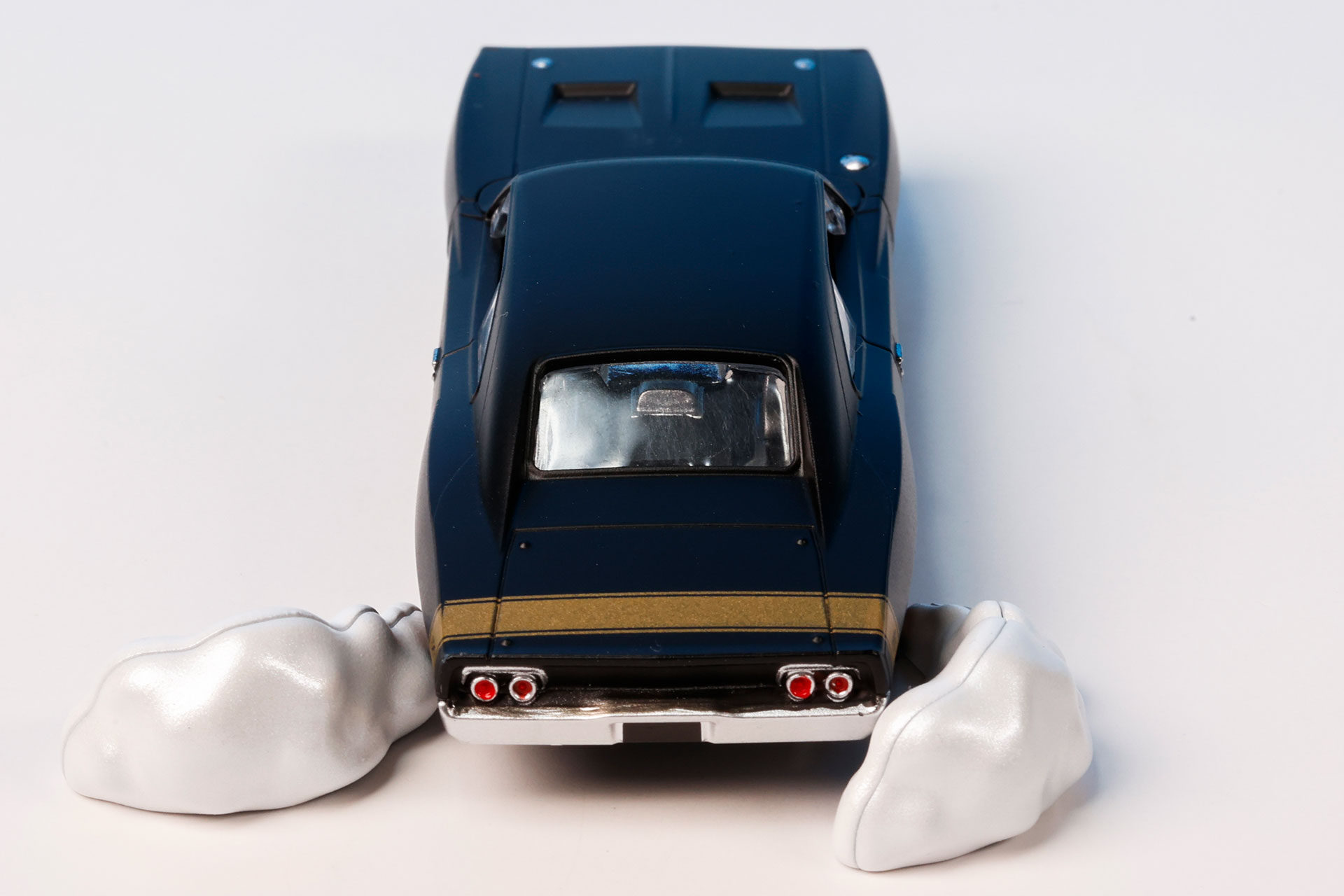 後部にカラーリングが施されているところもバッチリ再現されている