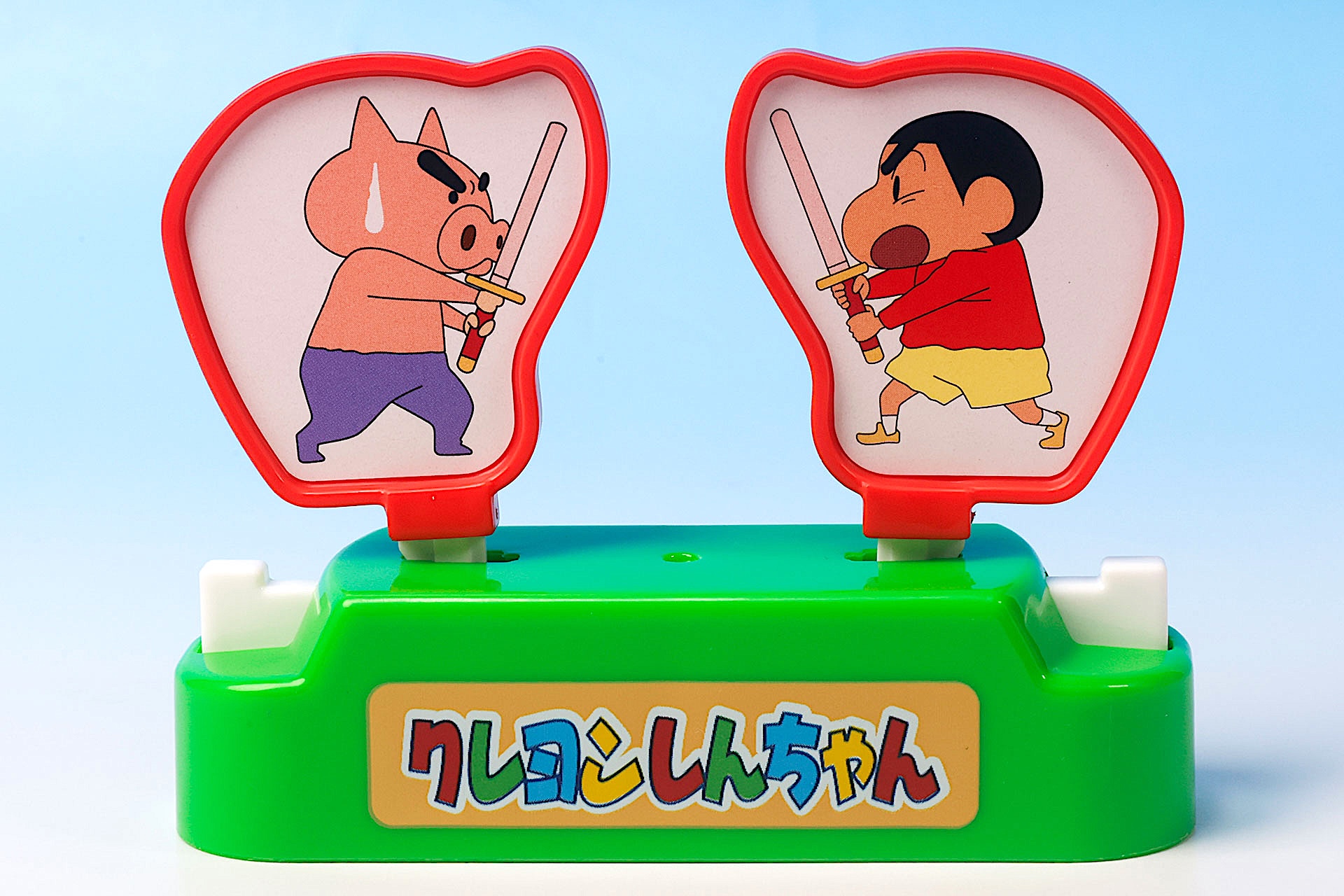 しんちゃんとぶりぶりざえもんのパネルを台座にセットしよう