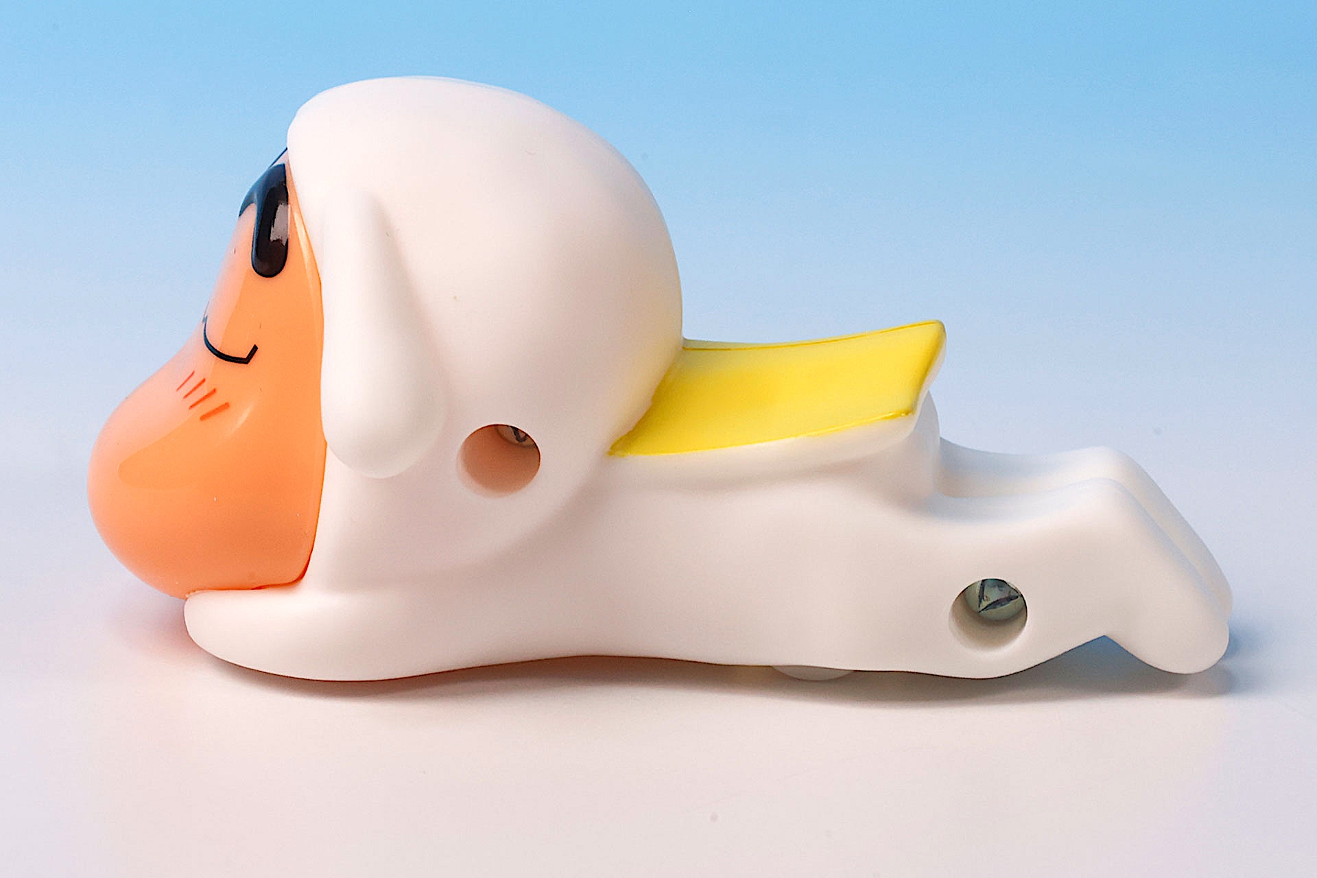 黄色いマントを身につけているところがカワイイ