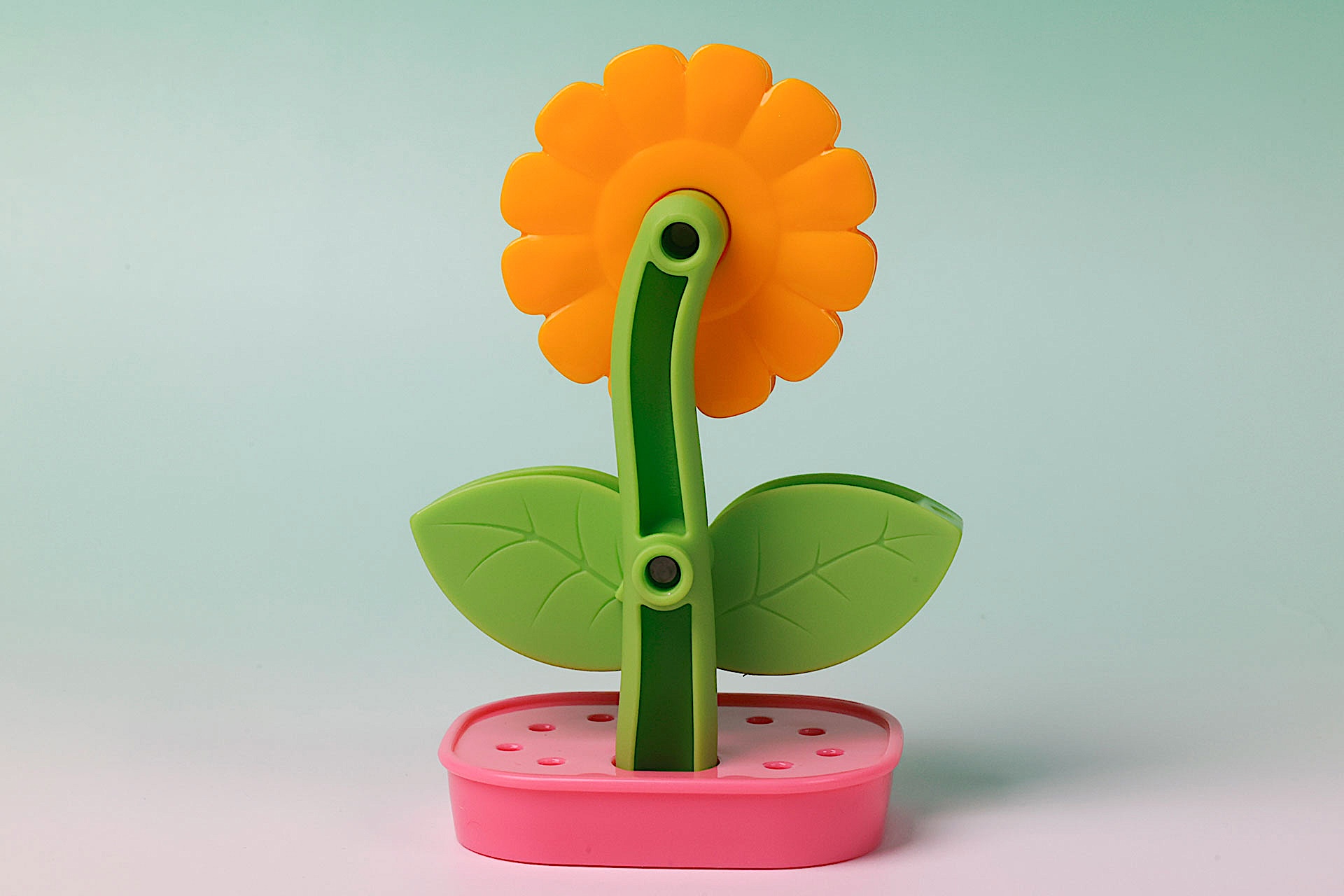 背面側も葉っぱがしっかり描かれている