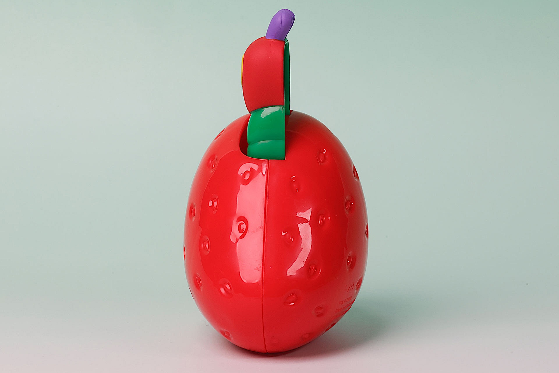 水を入れるために少し厚みがある