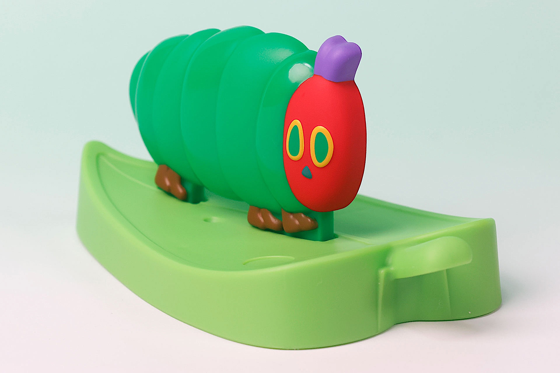 葉っぱ部分は絶妙なカーブが付けられている