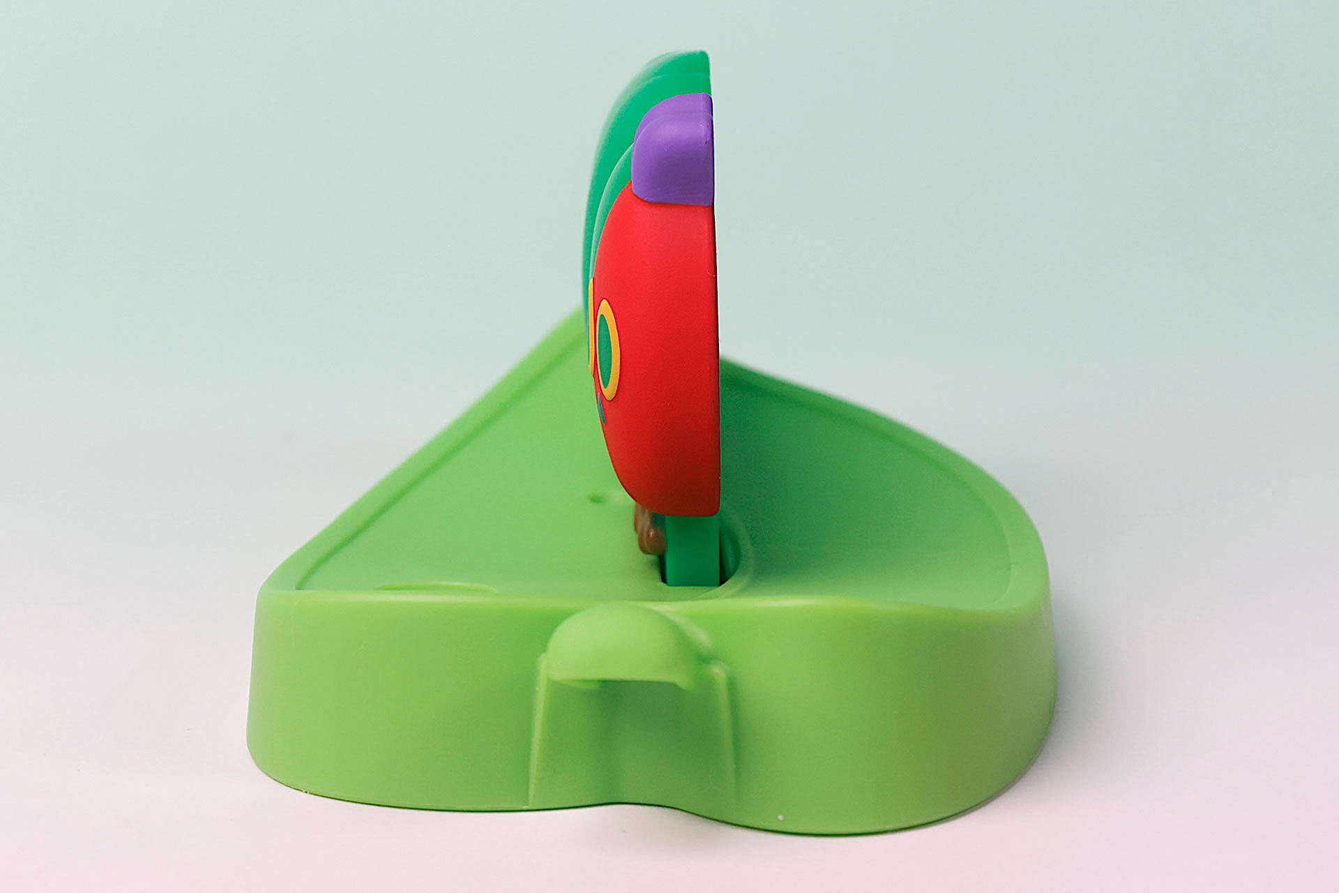 はらぺこあおむしのパーツ部分はそれほど厚くない