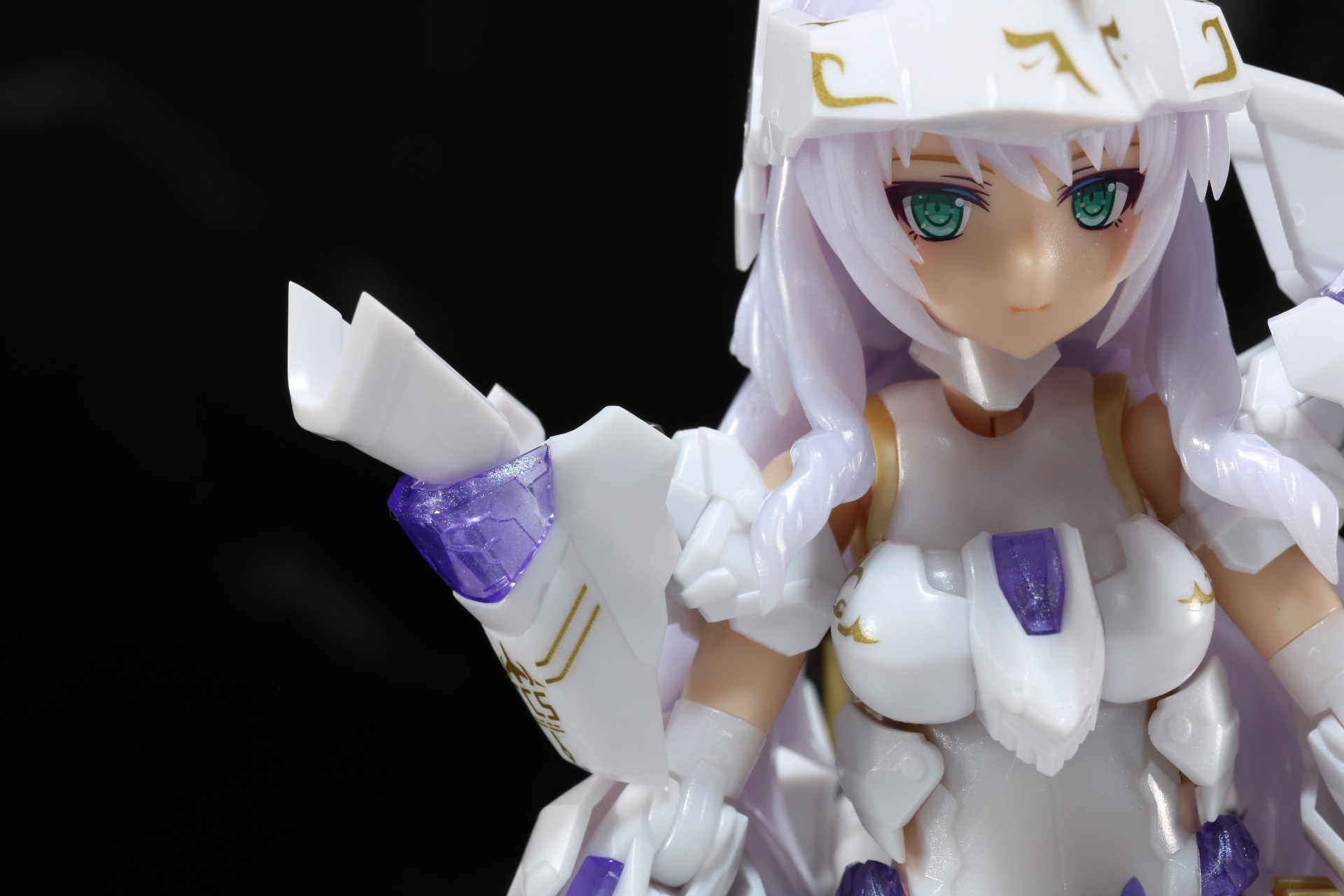 肩アーマーの可動