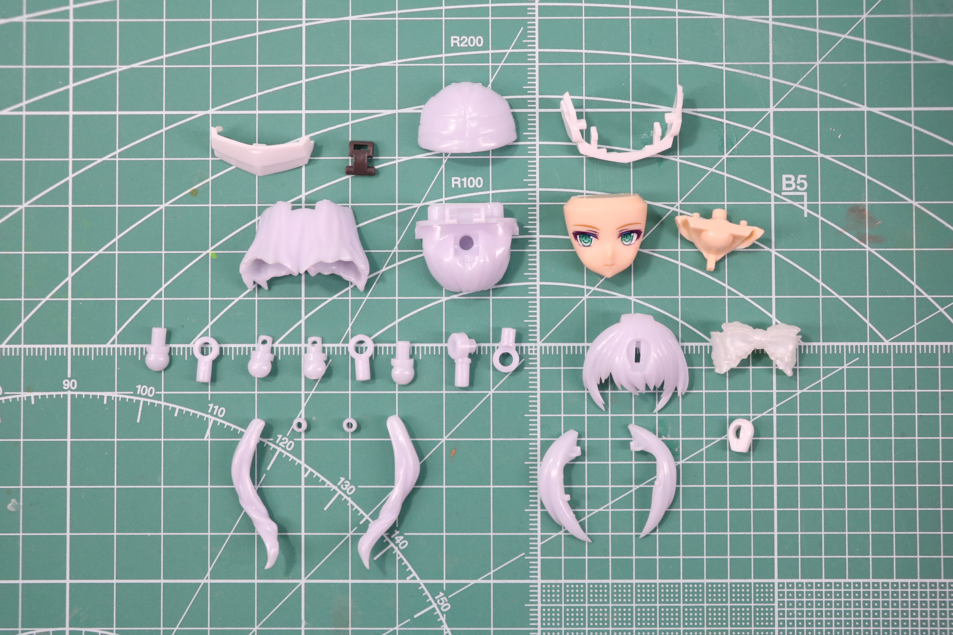 後ろ髪の軸可動に後ろ髪を合わせる