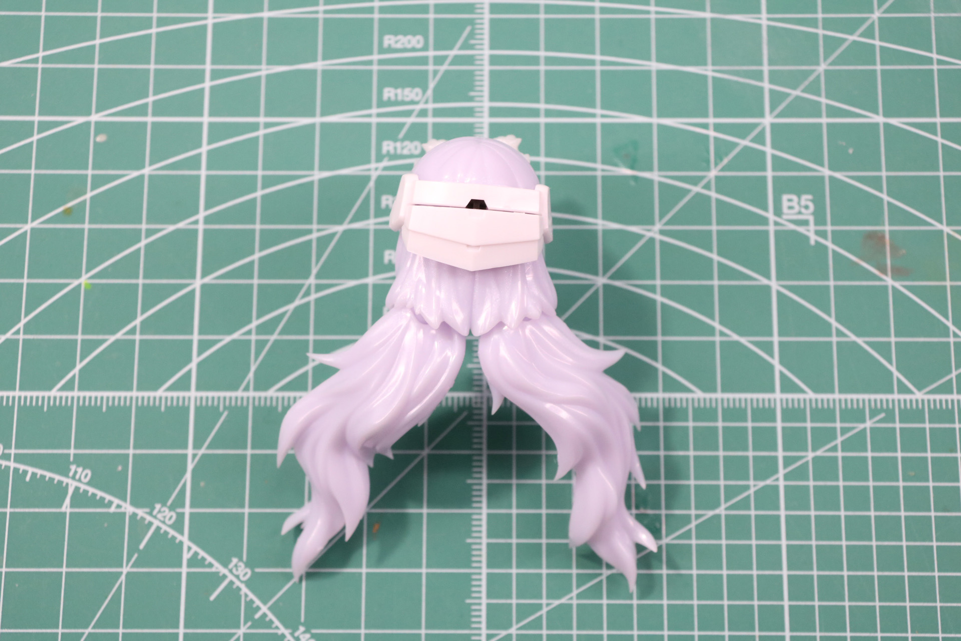 後ろ髪の軸可動に後ろ髪を合わせる