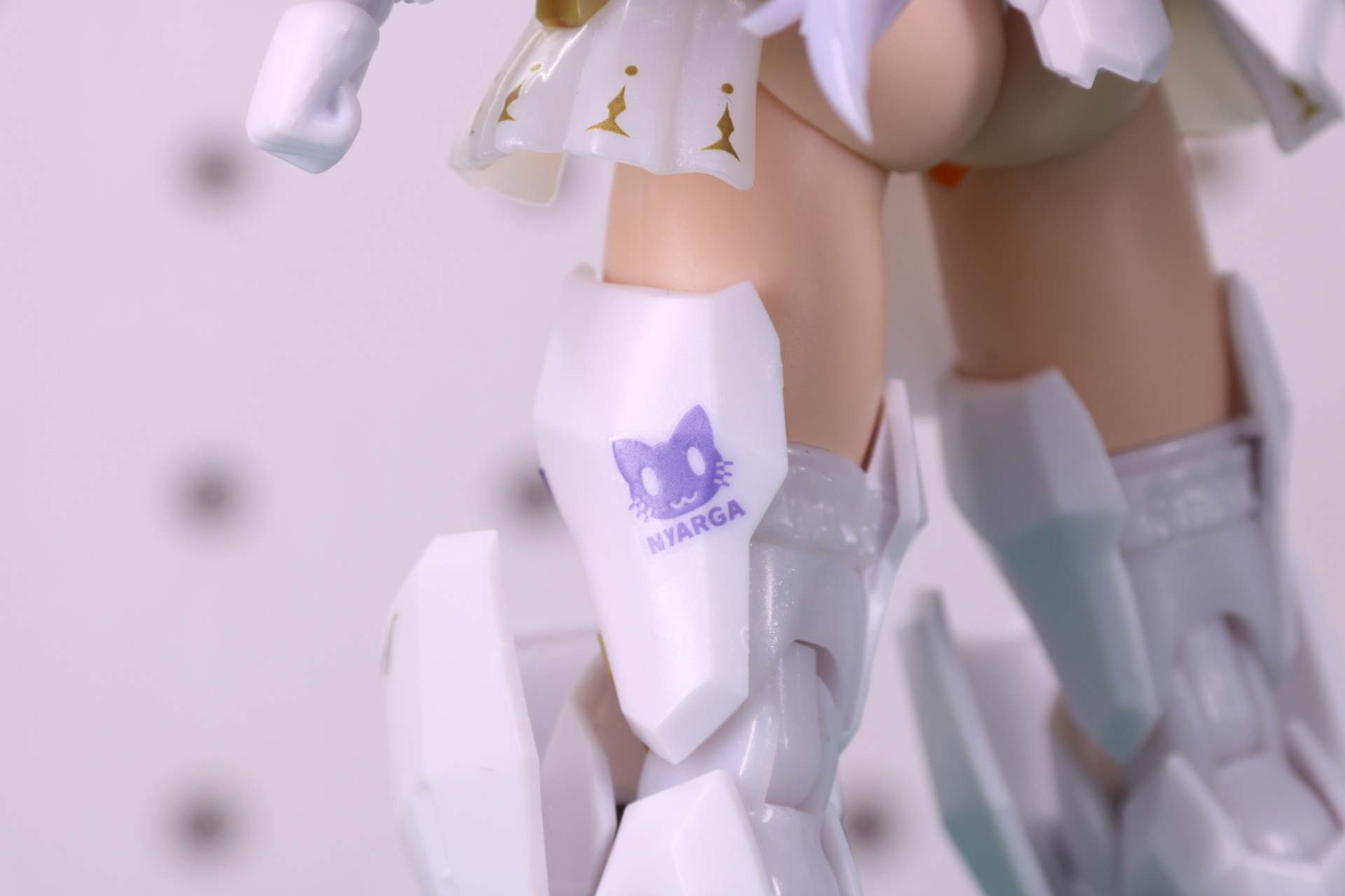 太ももアーマー