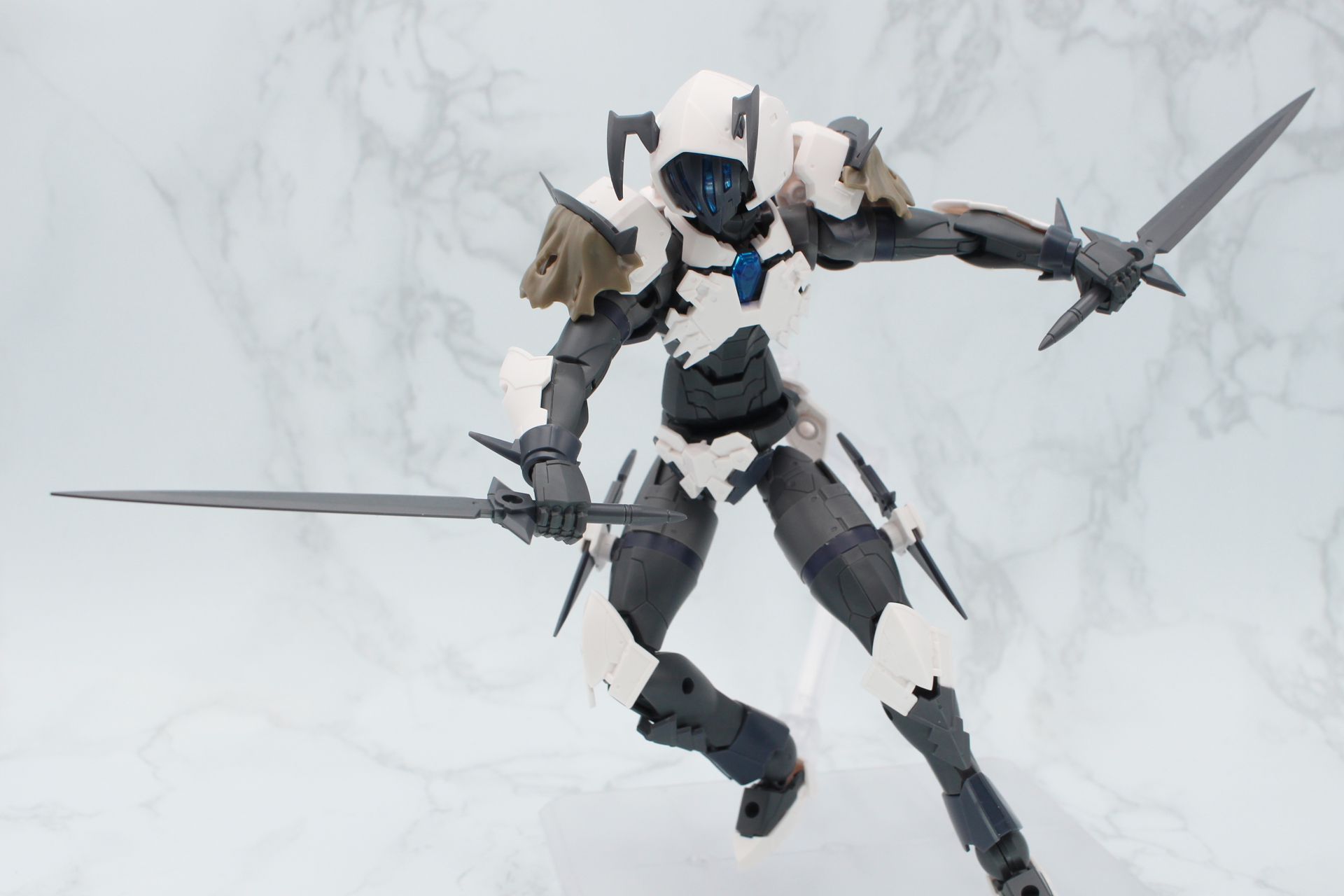 アサシンの器用さを生かした2刀流はソードでも決まる