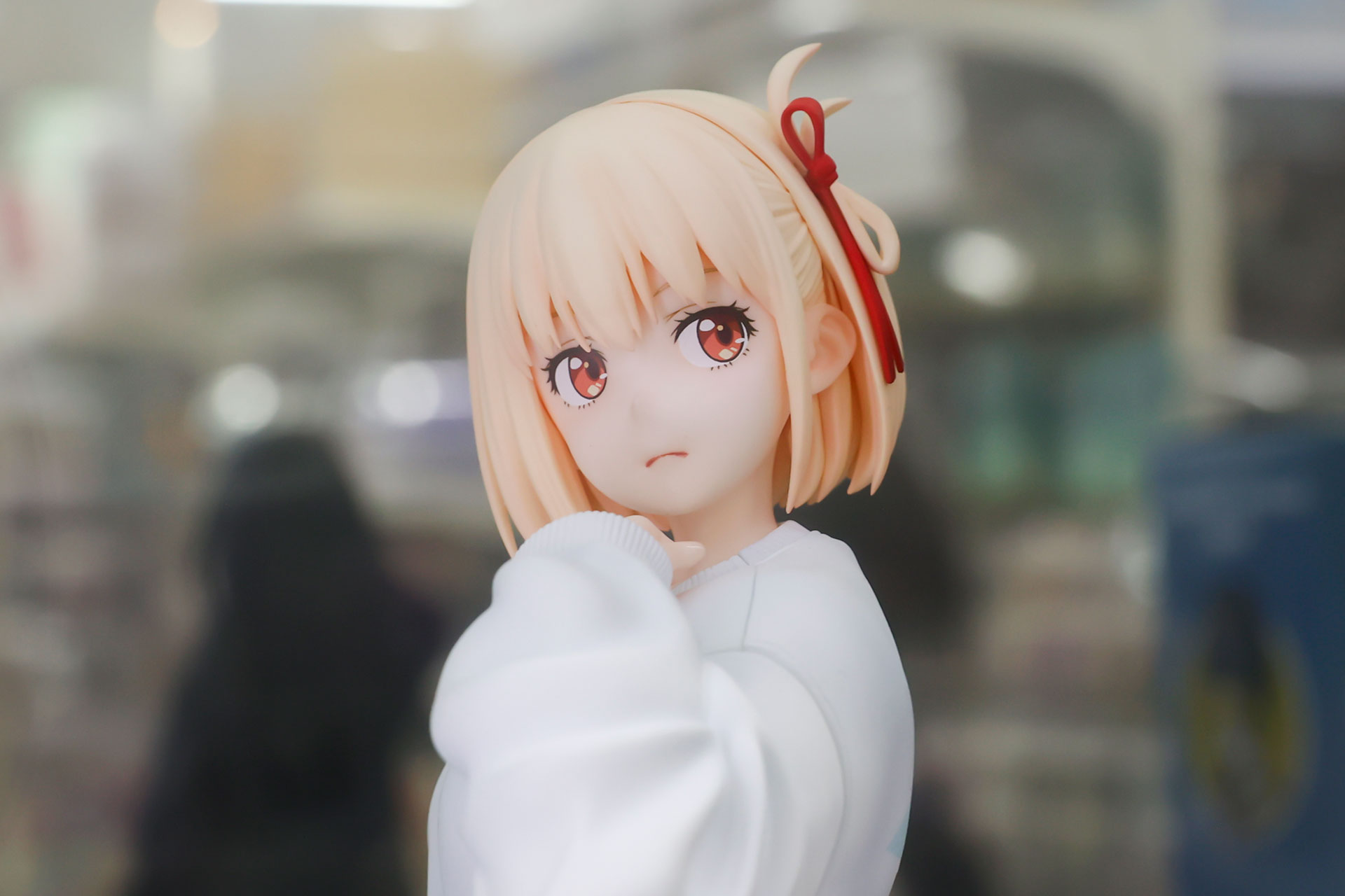 シュッとした表情が美しい