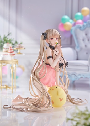 アズールレーン」よりベビードール姿で至福の時間を過ごす