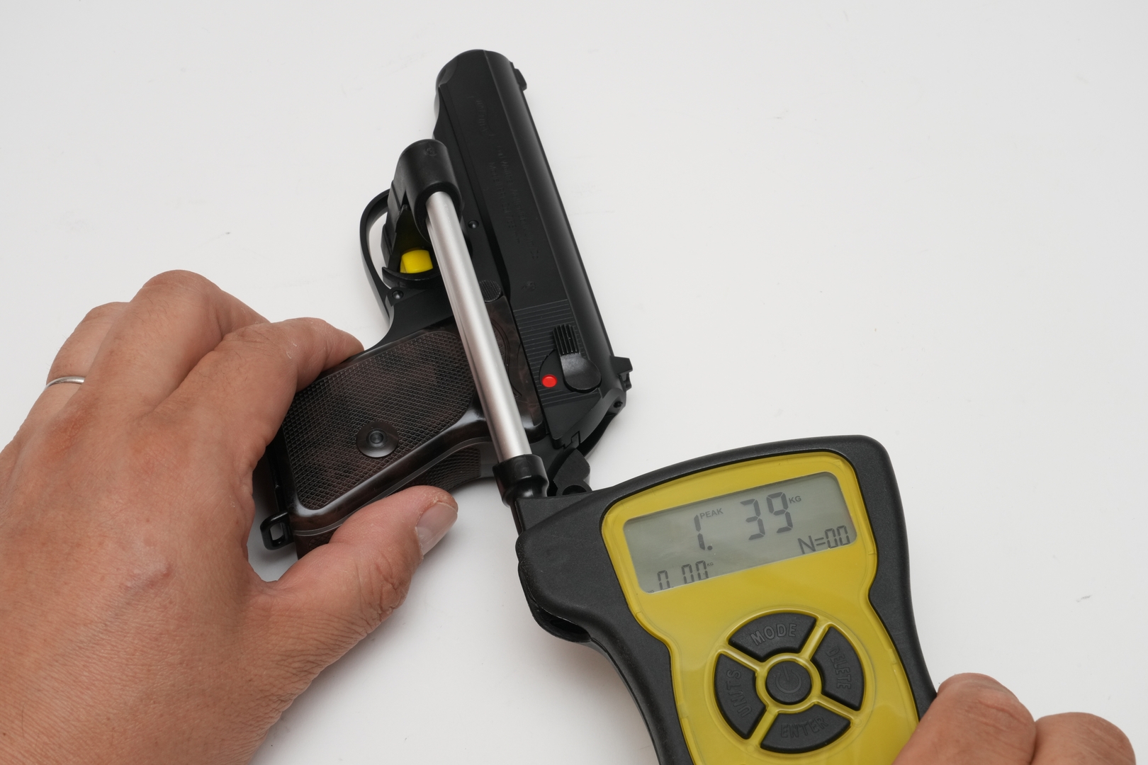 最大1.44kg、最小1.31kg、平均1.39kg