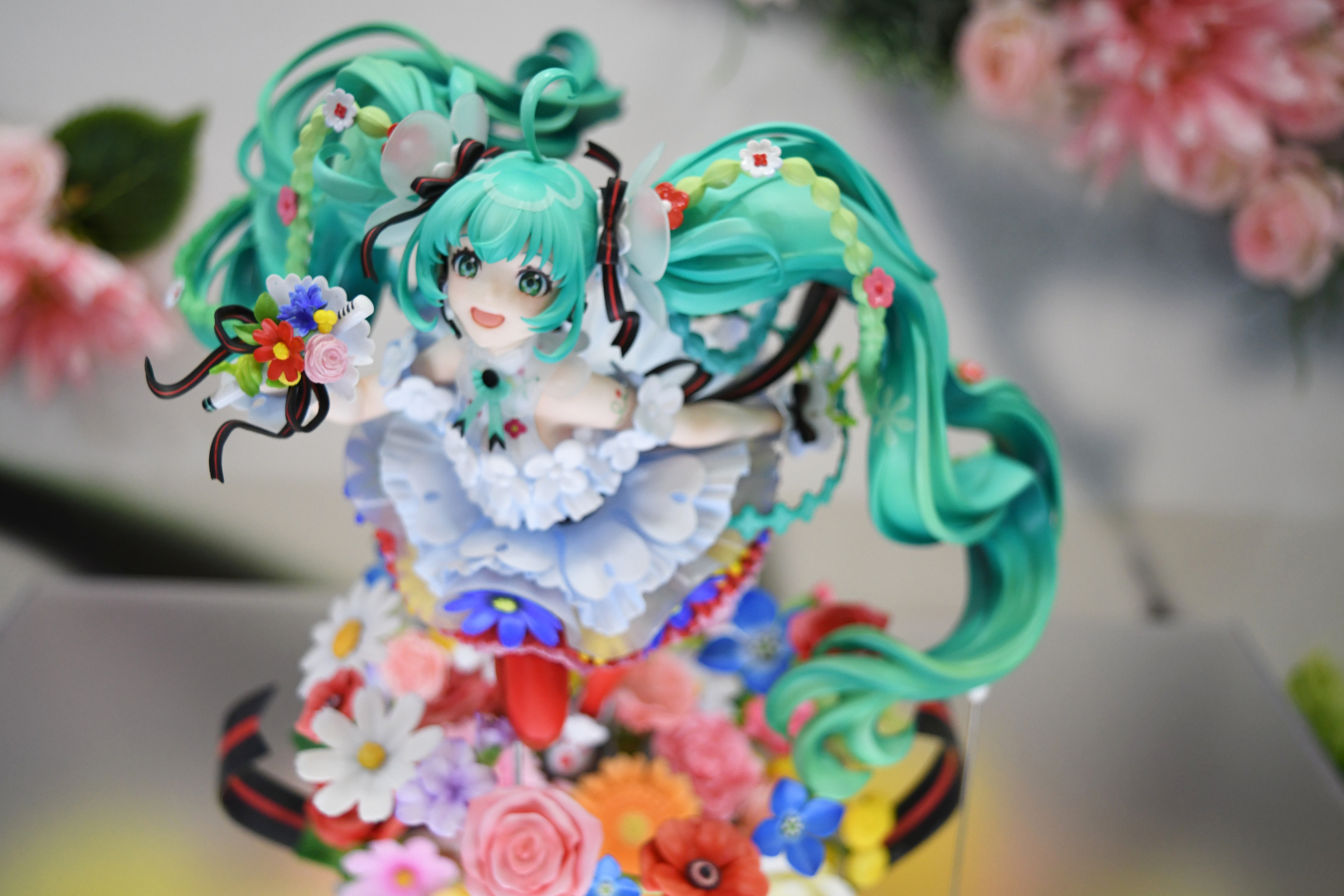 イラストのイメージを崩さずここまで忠実に立体化できるのは、さすがの造形力である