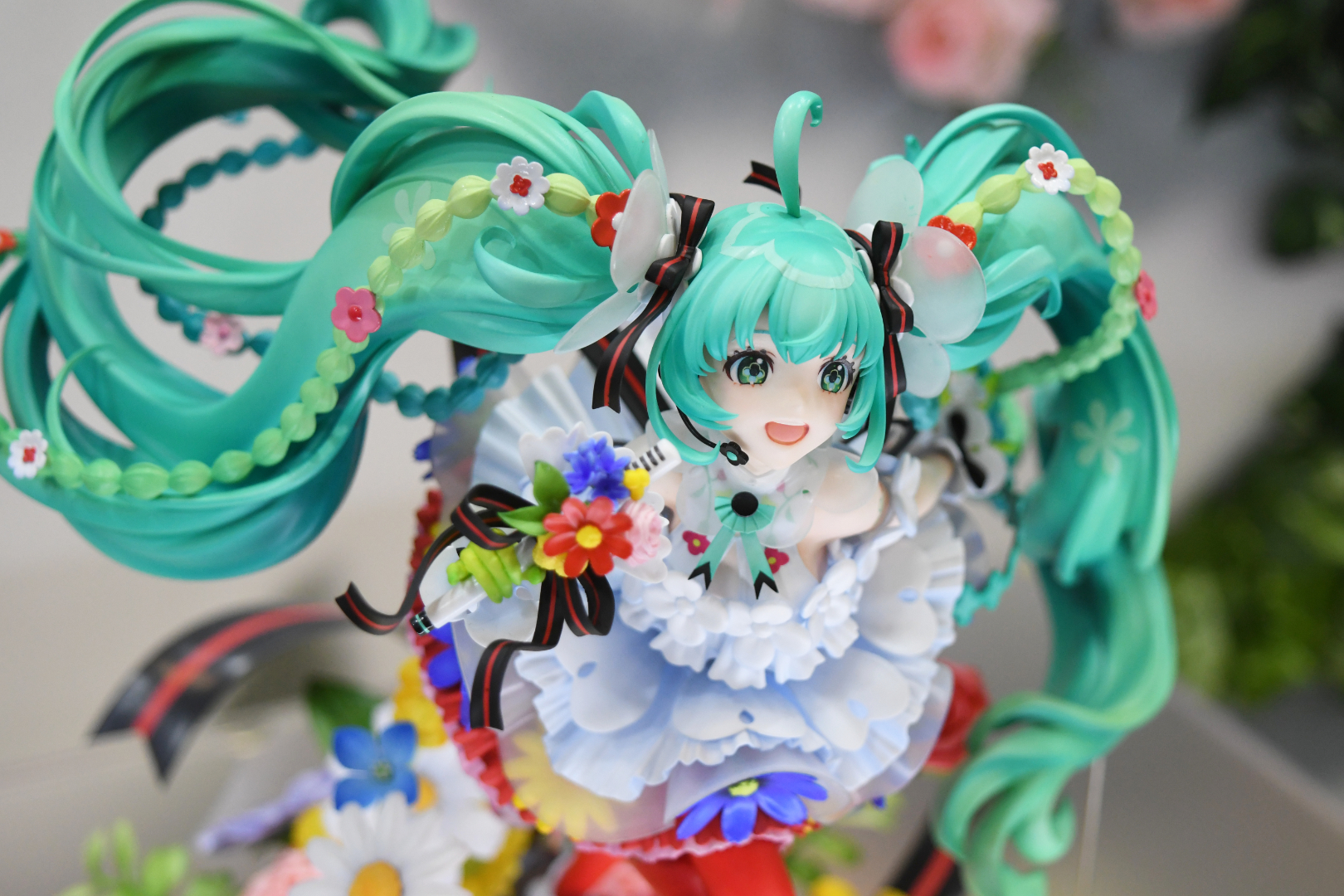 イラストのイメージを崩さずここまで忠実に立体化できるのは、さすがの造形力である