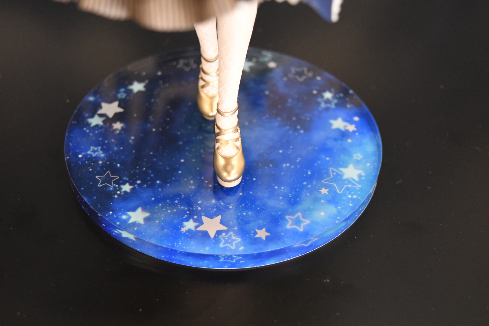 星空の台座も流星ア・ラ・モードのイメージにマッチしている