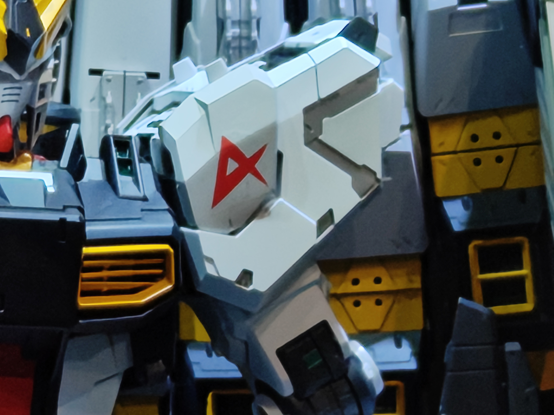 フィン・ファンネルの中央部