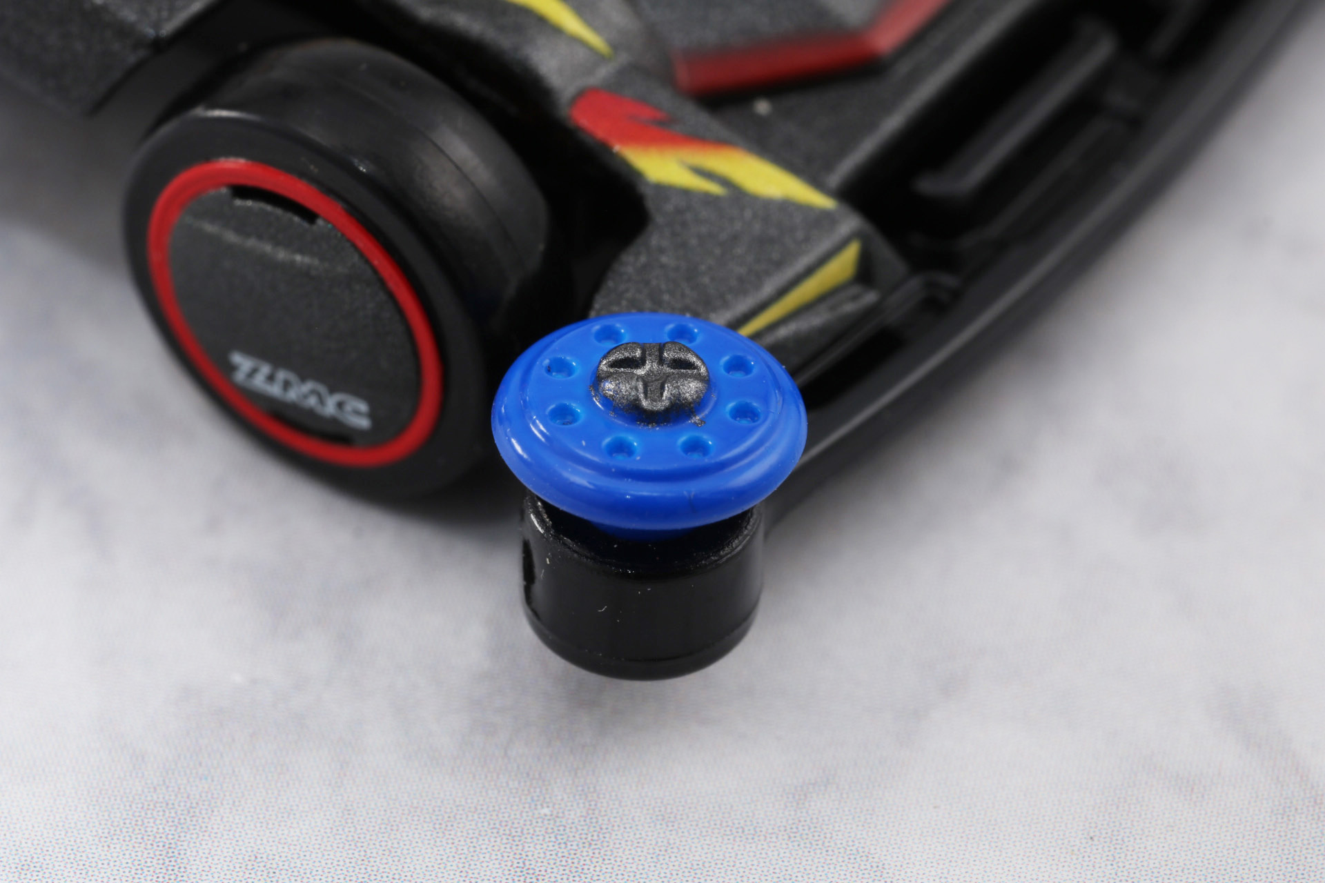 ローラーパーツは回転アクションを搭載