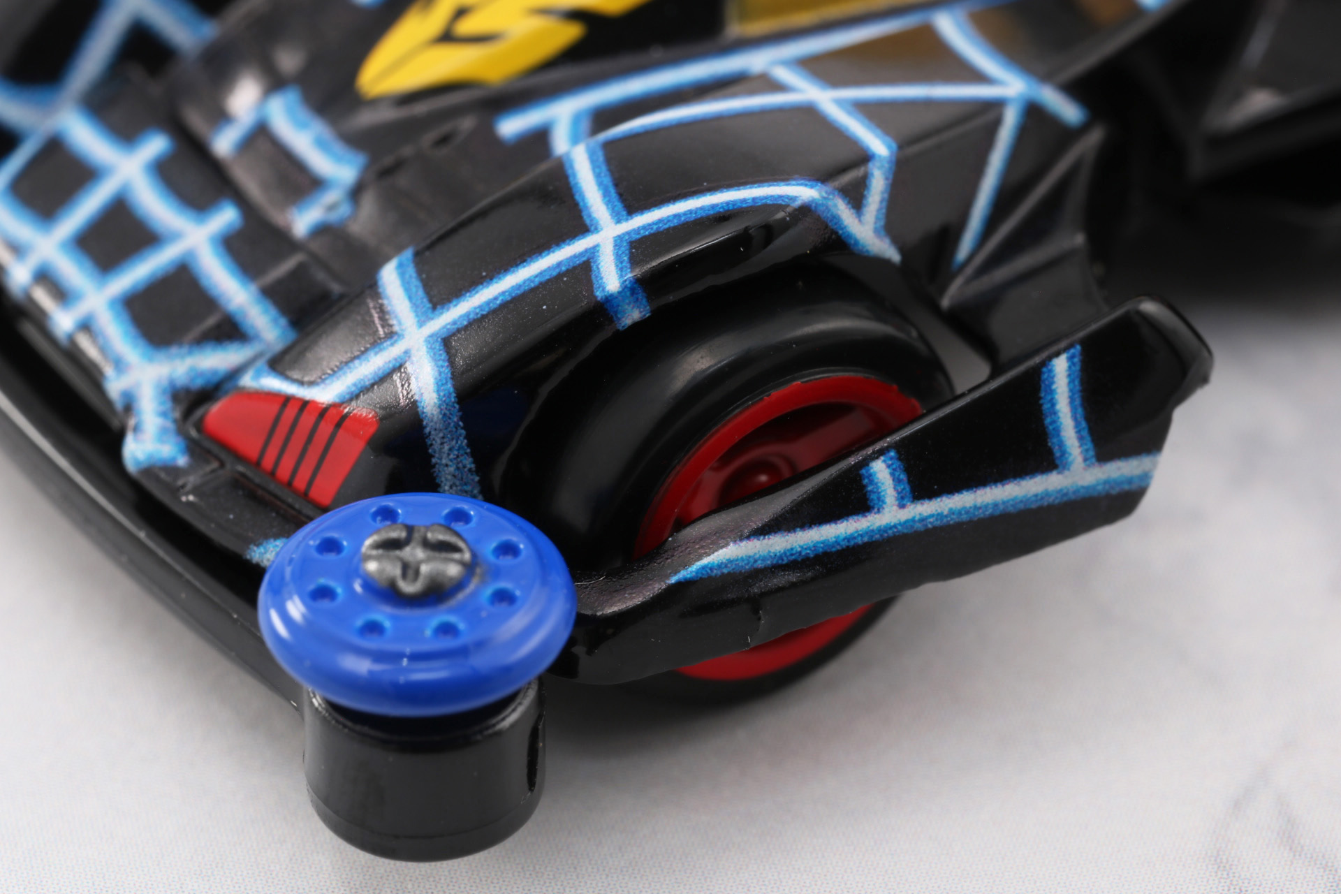 フロントローラーは回転アクションを搭載