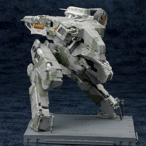 メタルギア」シリーズより「メタルギア REX」を再現した