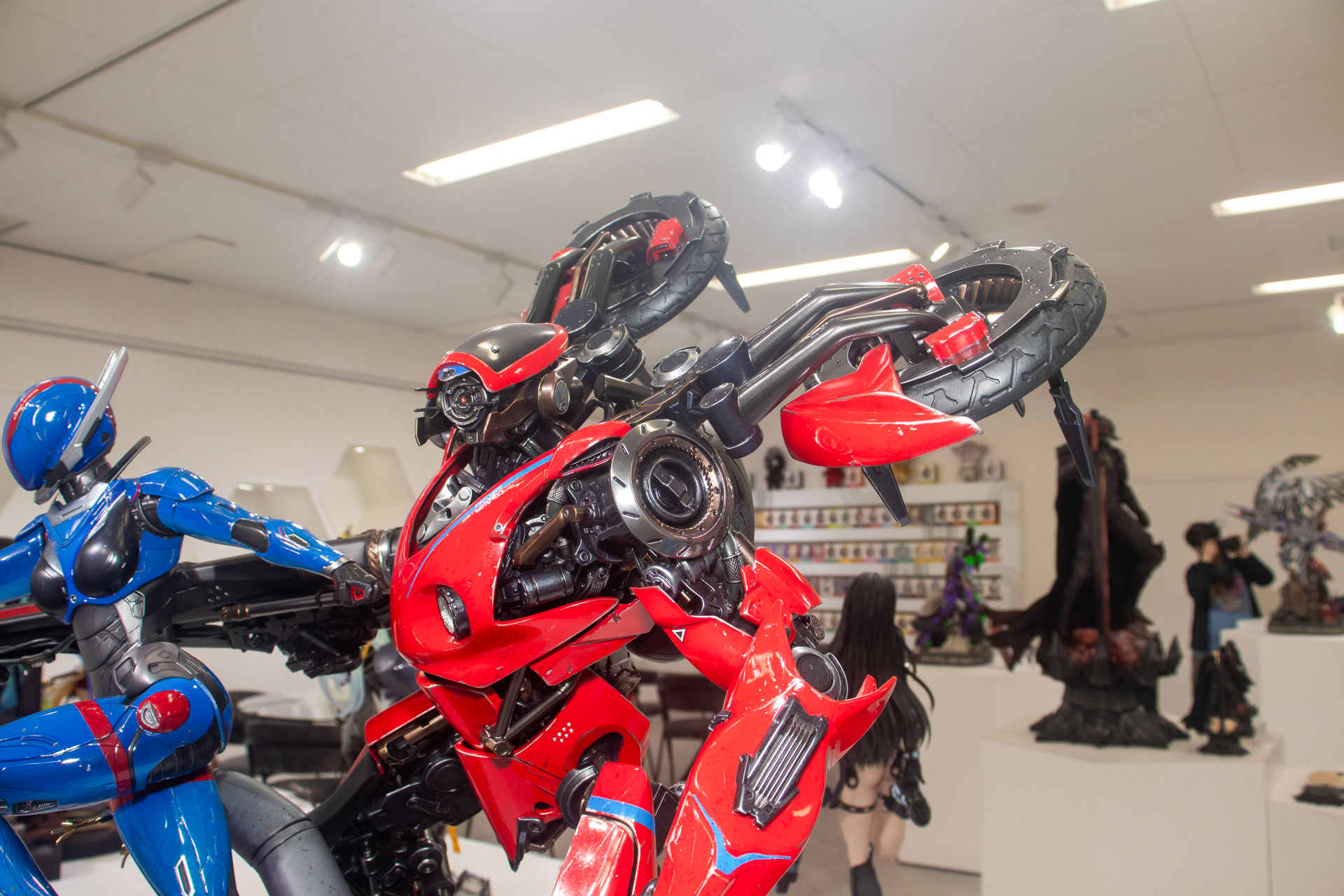 全体的にメカっぽい見た目だ