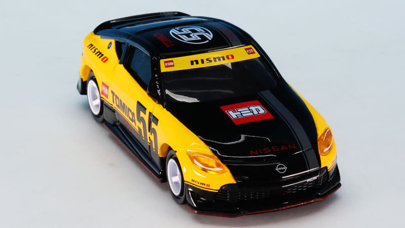 イエローとブラックでガツっと目に入ってきます