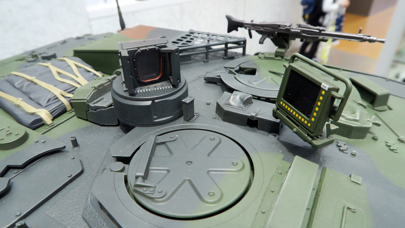 車長用ポータブルディスプレイやMG3機関銃、側面バスケットの追加など、砲塔の構造物がA6のRCから大幅に増えている