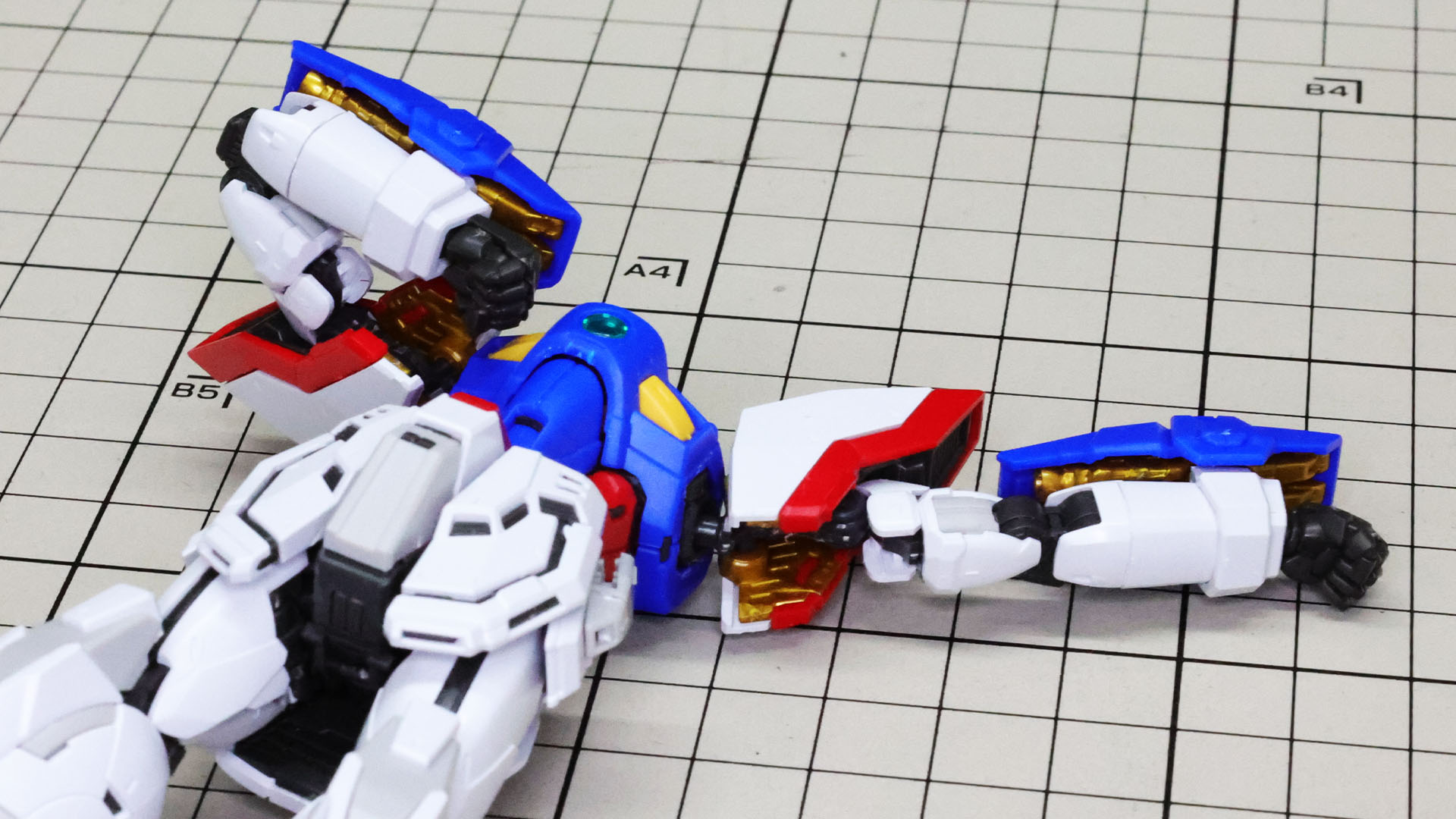 可動性能が素晴らしい！曲げも伸ばしもいけます