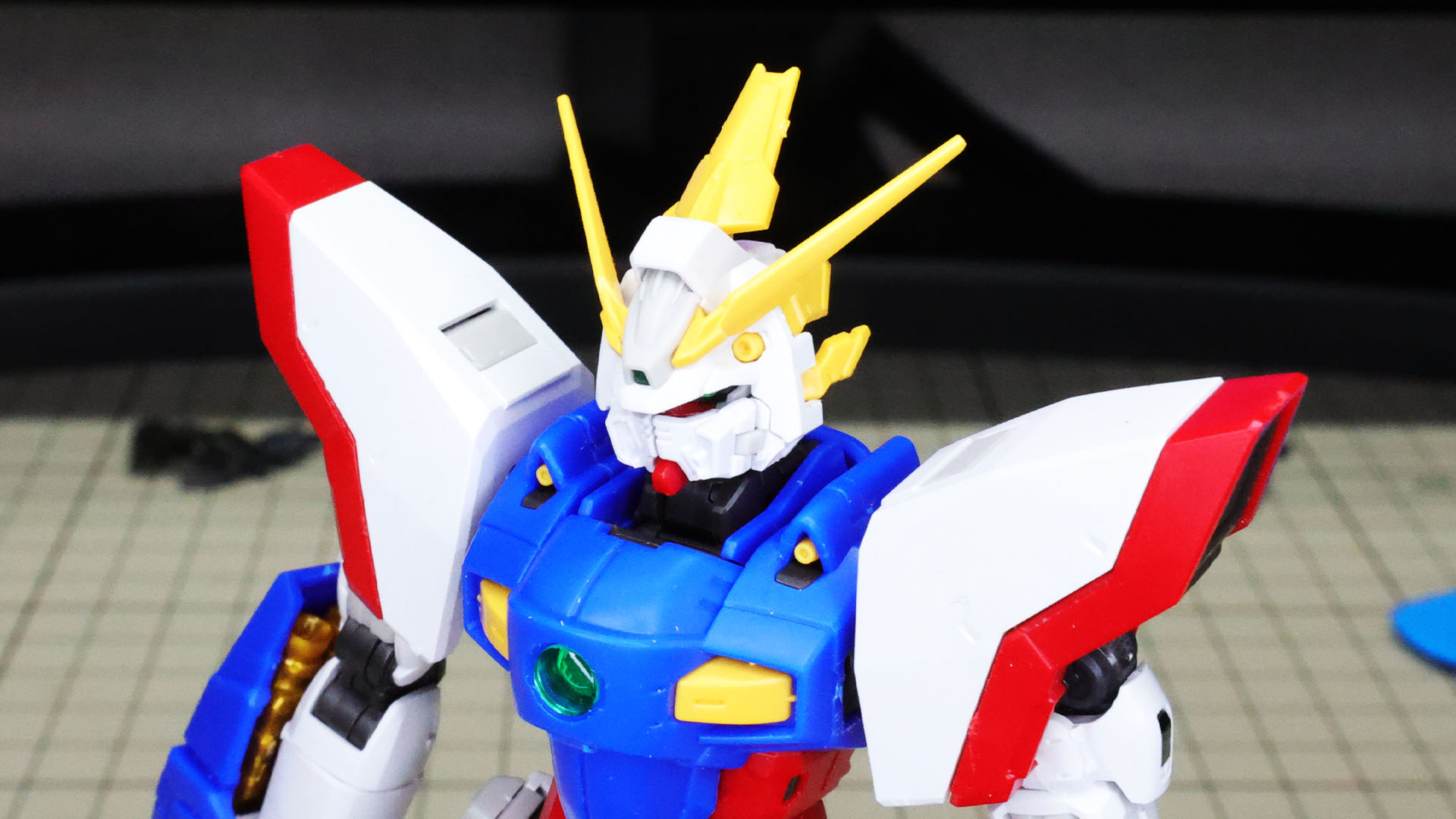 これでシャイニングガンダム本体が完成