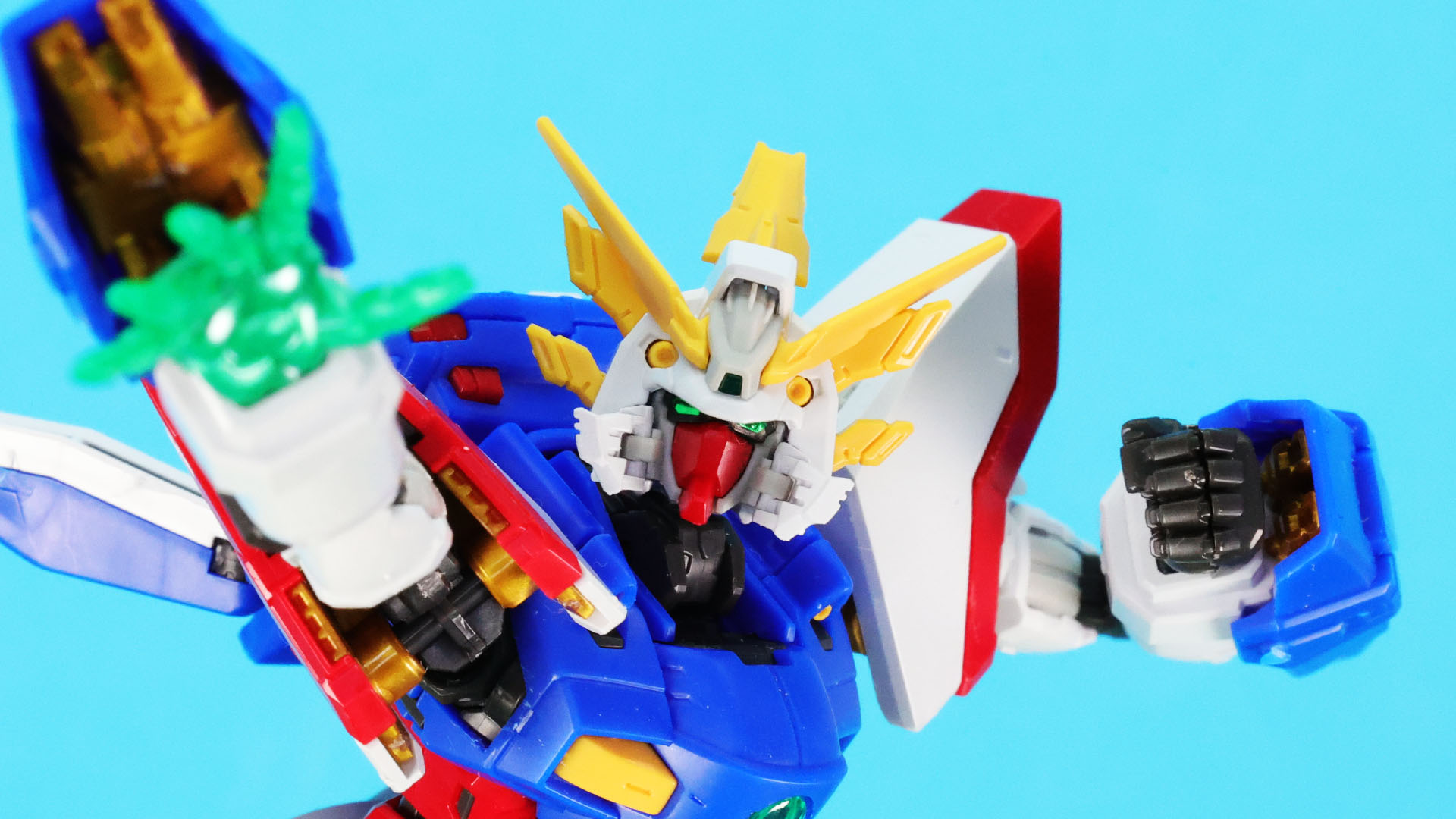 「くらえ、シャイニングフィンガー！」