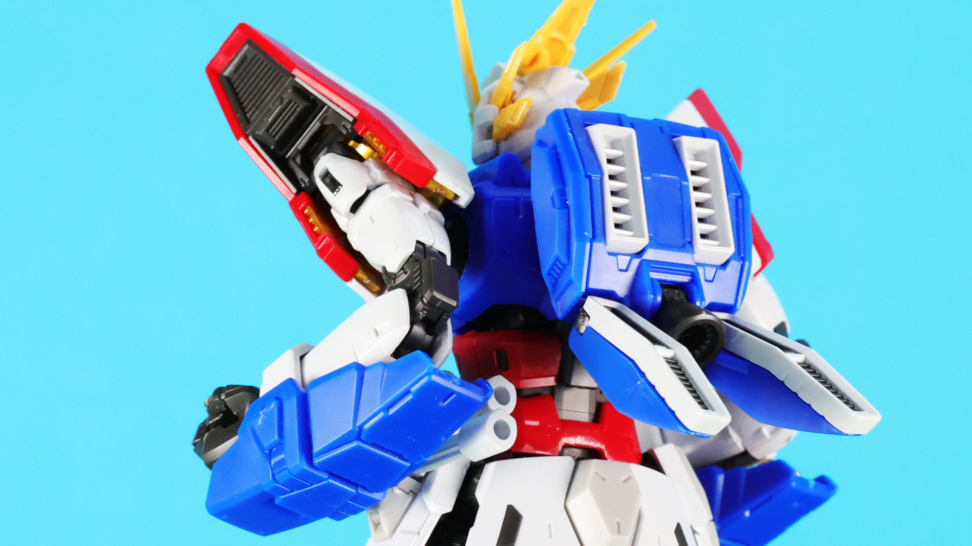 ここからシャイニングガンダム起動シーケンスを！フンッ！