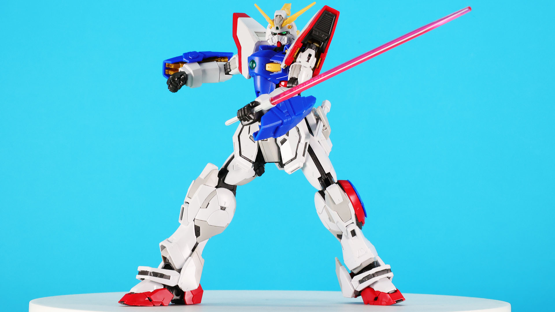 ビームソードは専用の握り手があるのでしっかりホールドできます