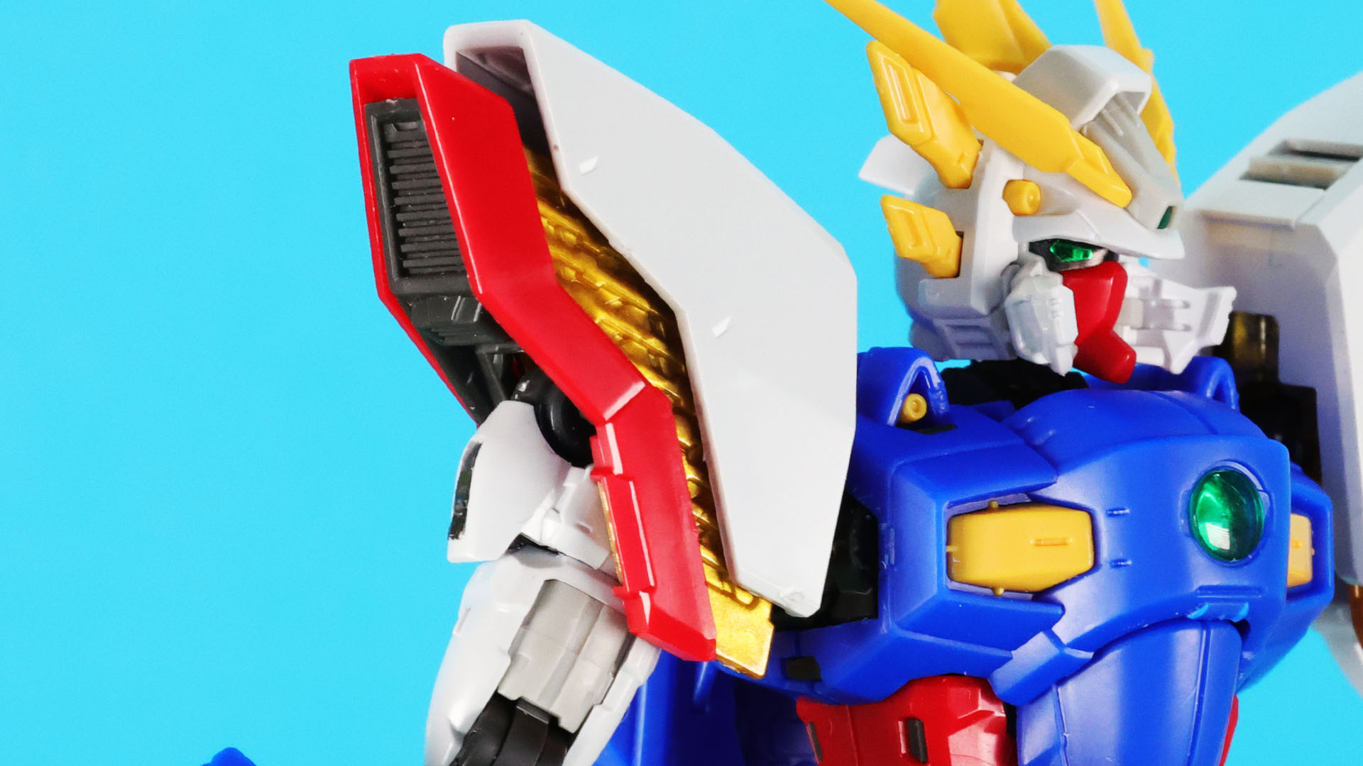 肩部装甲の展開