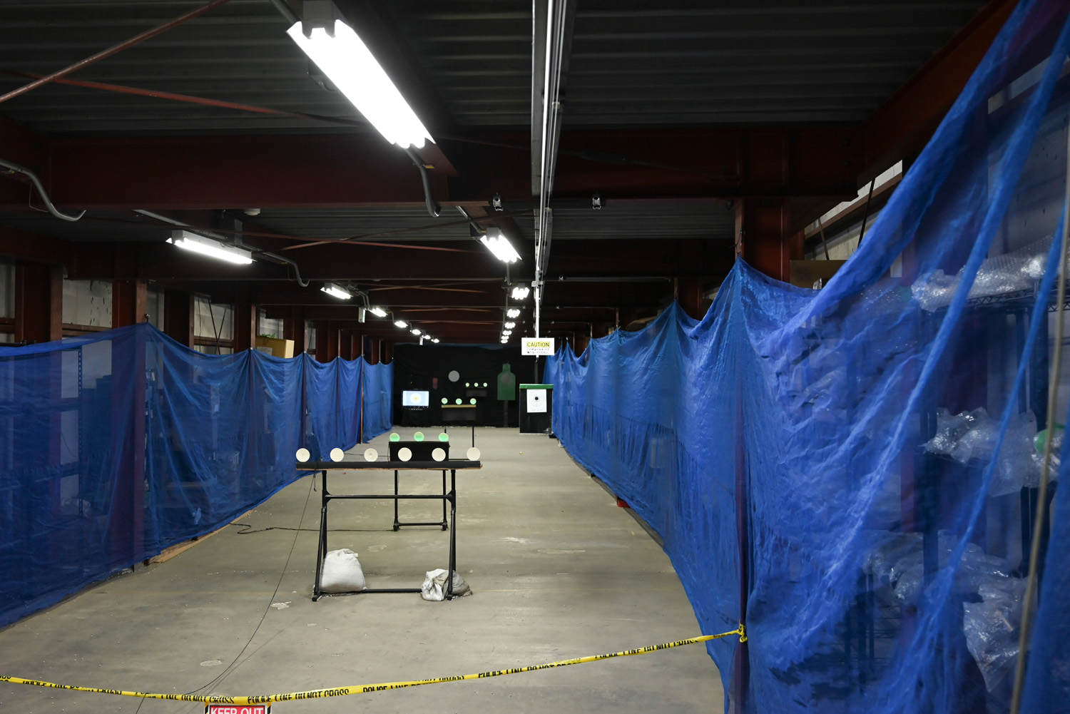 レールを伝ってターゲットペーパーを任意の場所まで送れる。便利だ