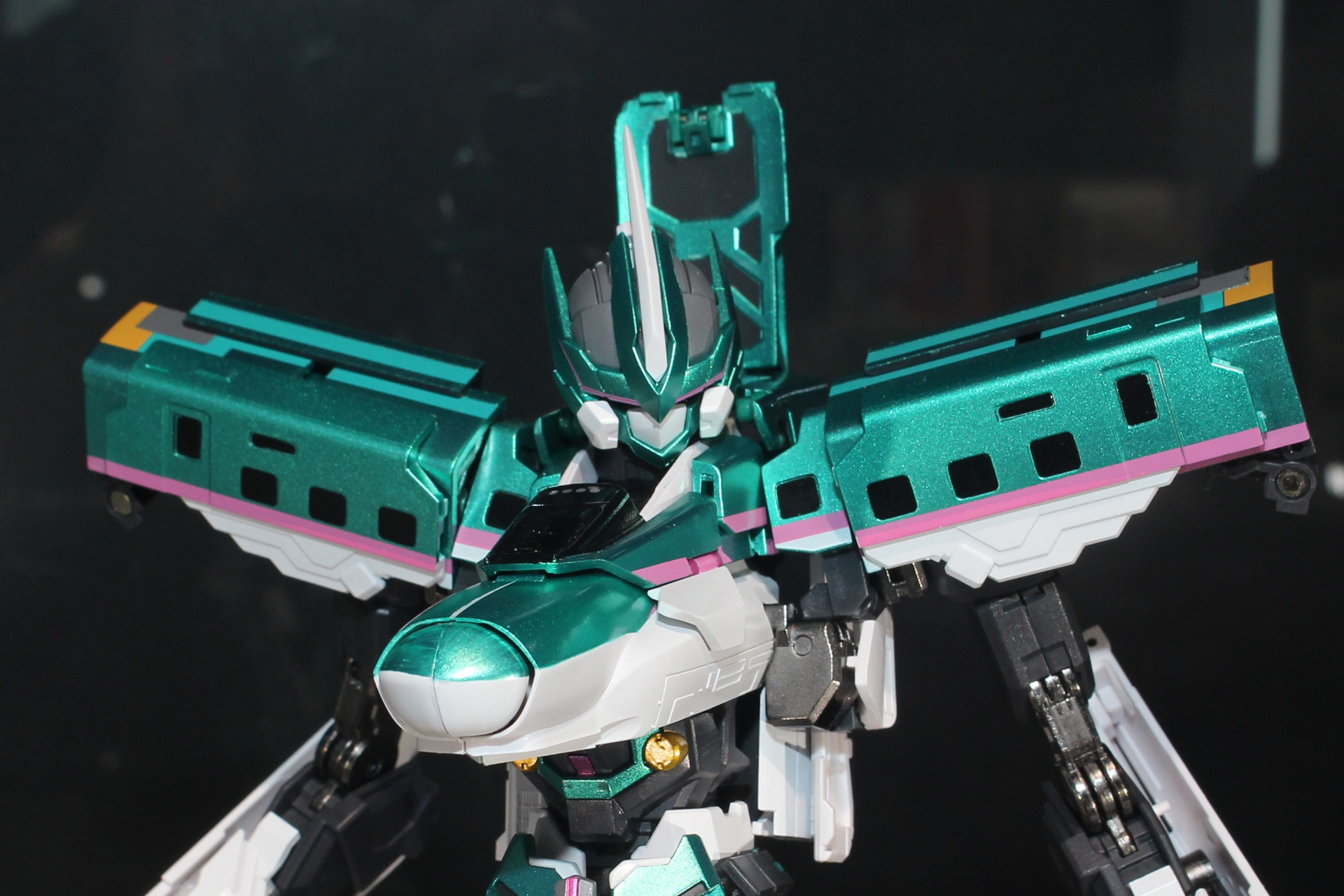 超合金魂で蘇る、E5系シンカリオン