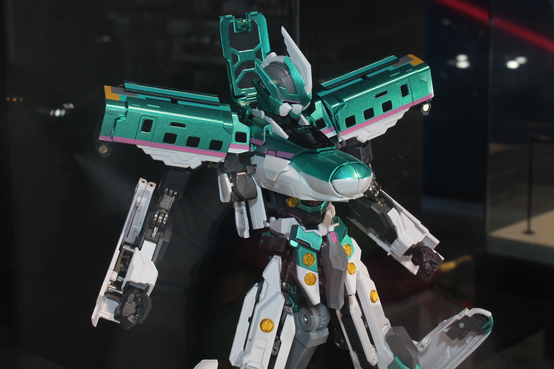 各所のディテールやカラーリングも精密再現