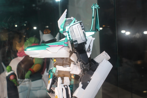 特別企画】シンカリオン10周年を記念する「超合金魂 GX-115 新幹線変形