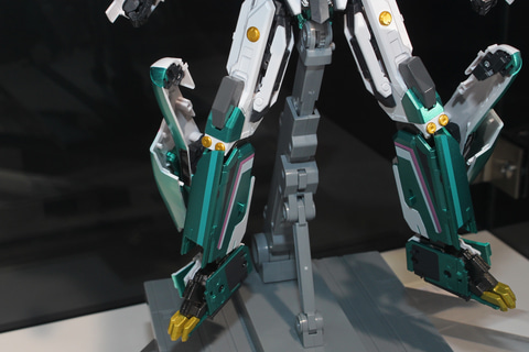 特別企画】シンカリオン10周年を記念する「超合金魂 GX-115 新幹線変形