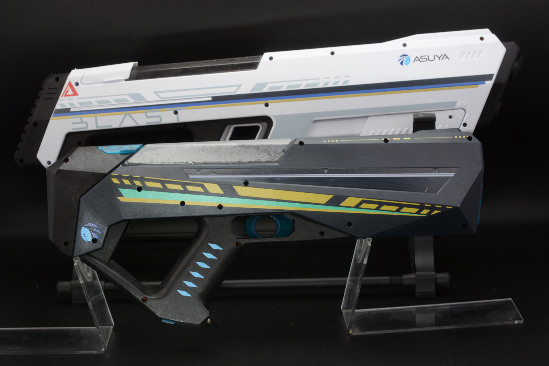 2つを並べてみると、一回り「ASW-700 MINI」が小さくなっているのがわかる