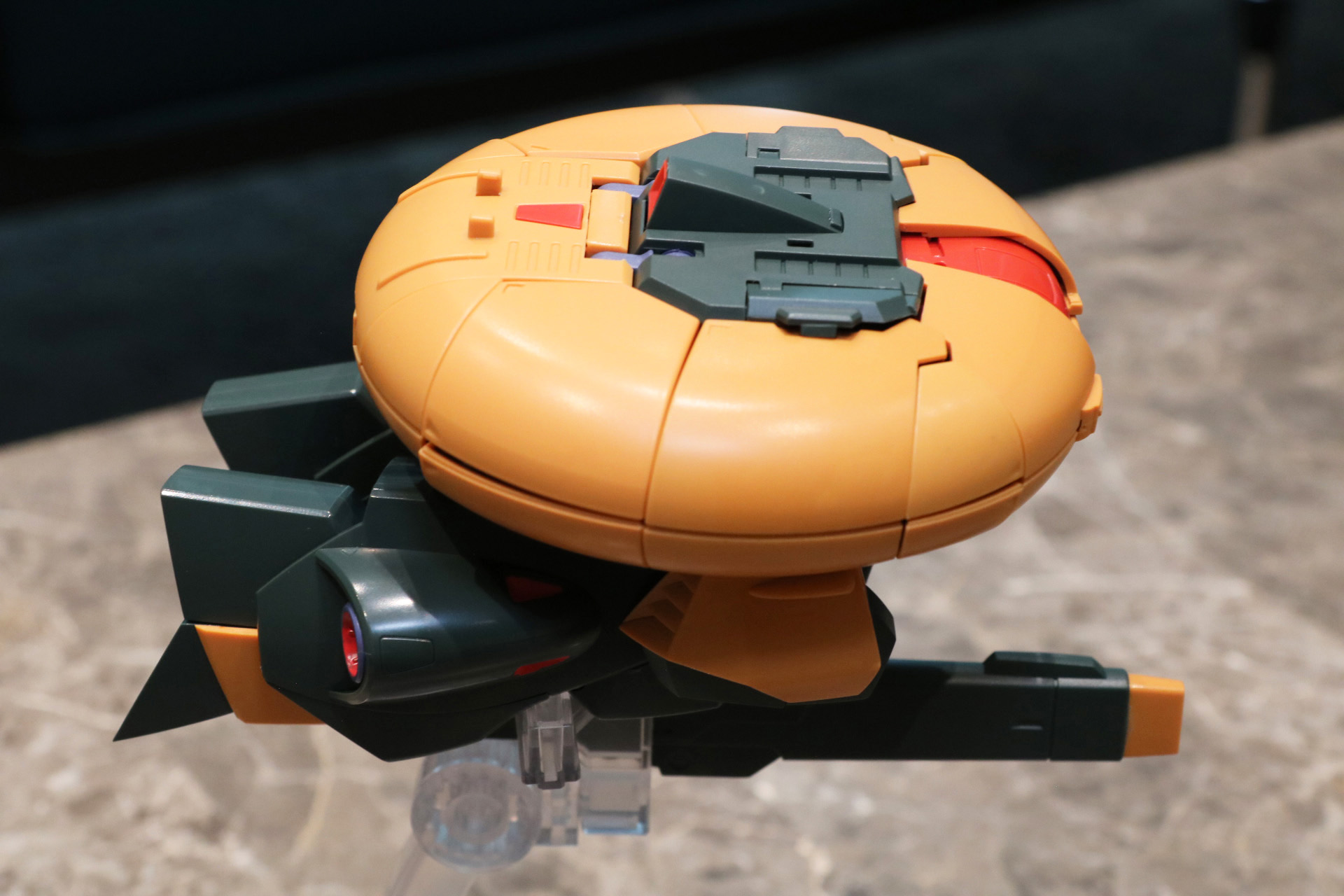 劇中のフォルムが再現されている