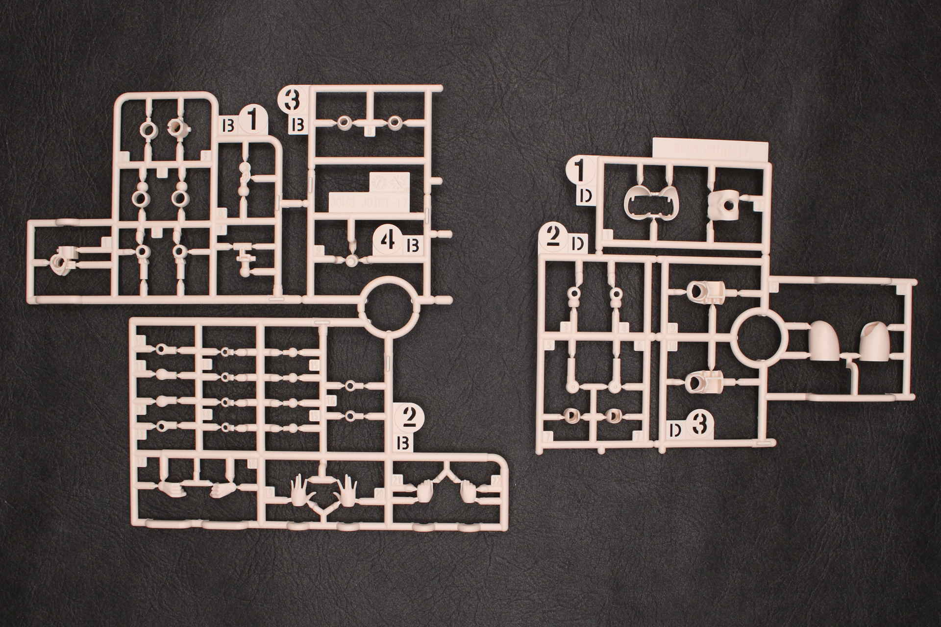 Bパーツ、Dパーツ