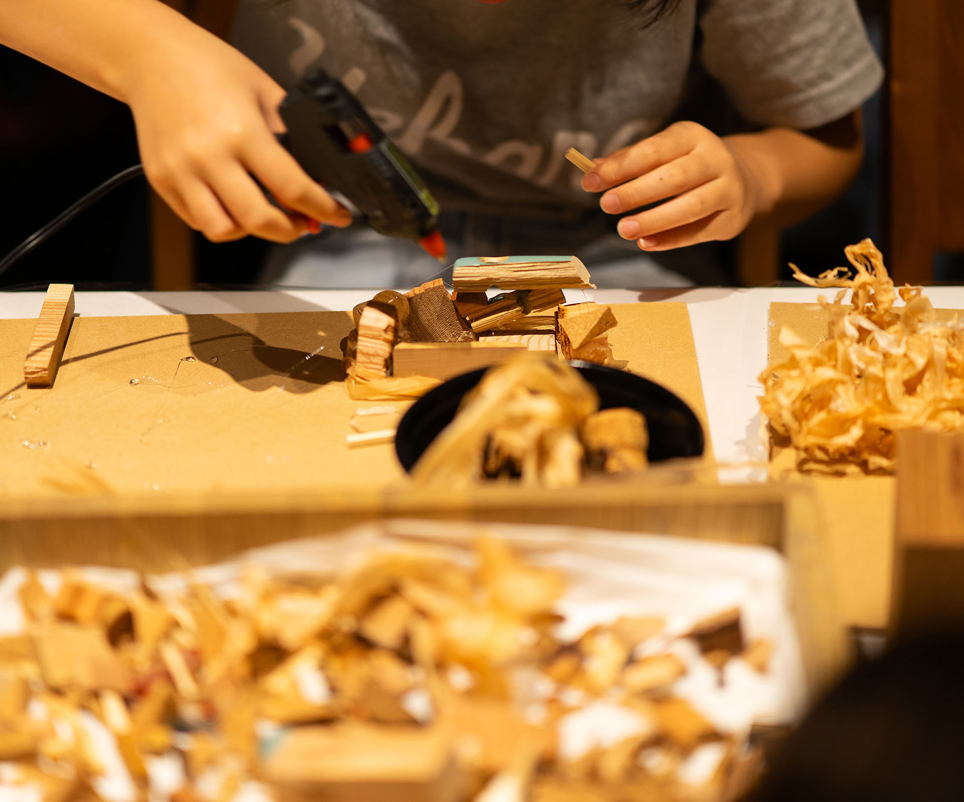 廃材に生命を吹き込んで「生き物」に変身させよう