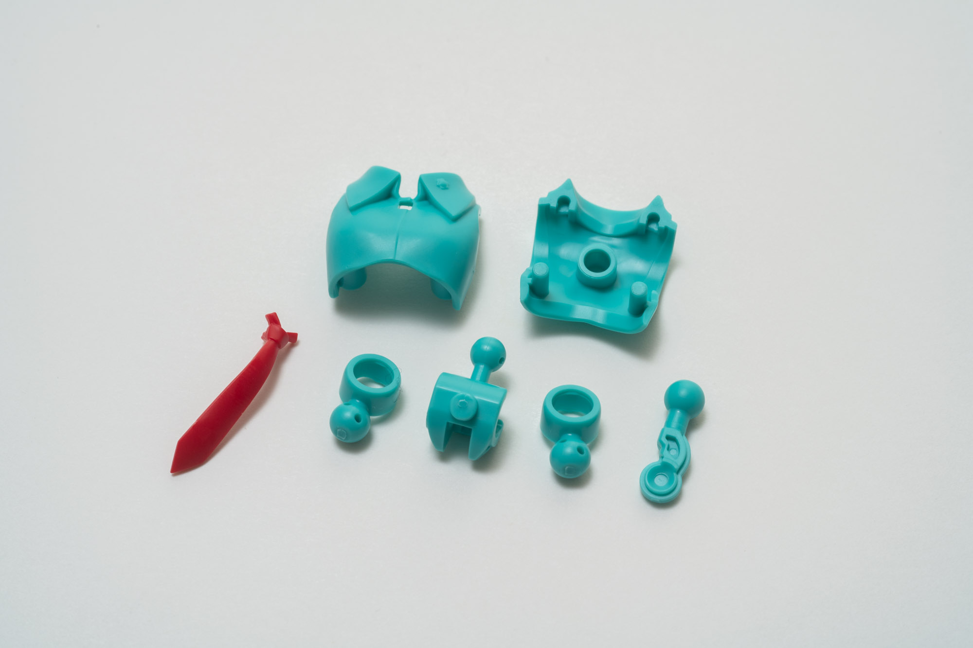 次に半袖の制服を作成していく。