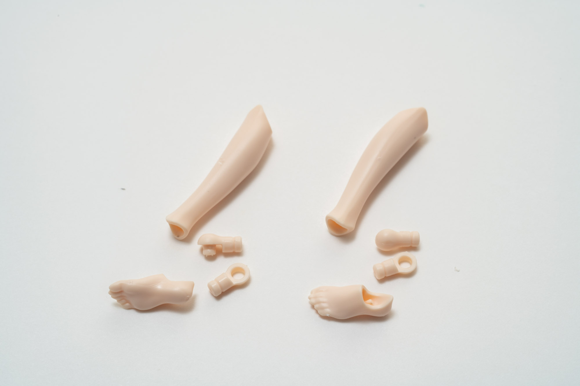 裸足のパターンも作ることができて、より多くのシチュエーションを再現できる。