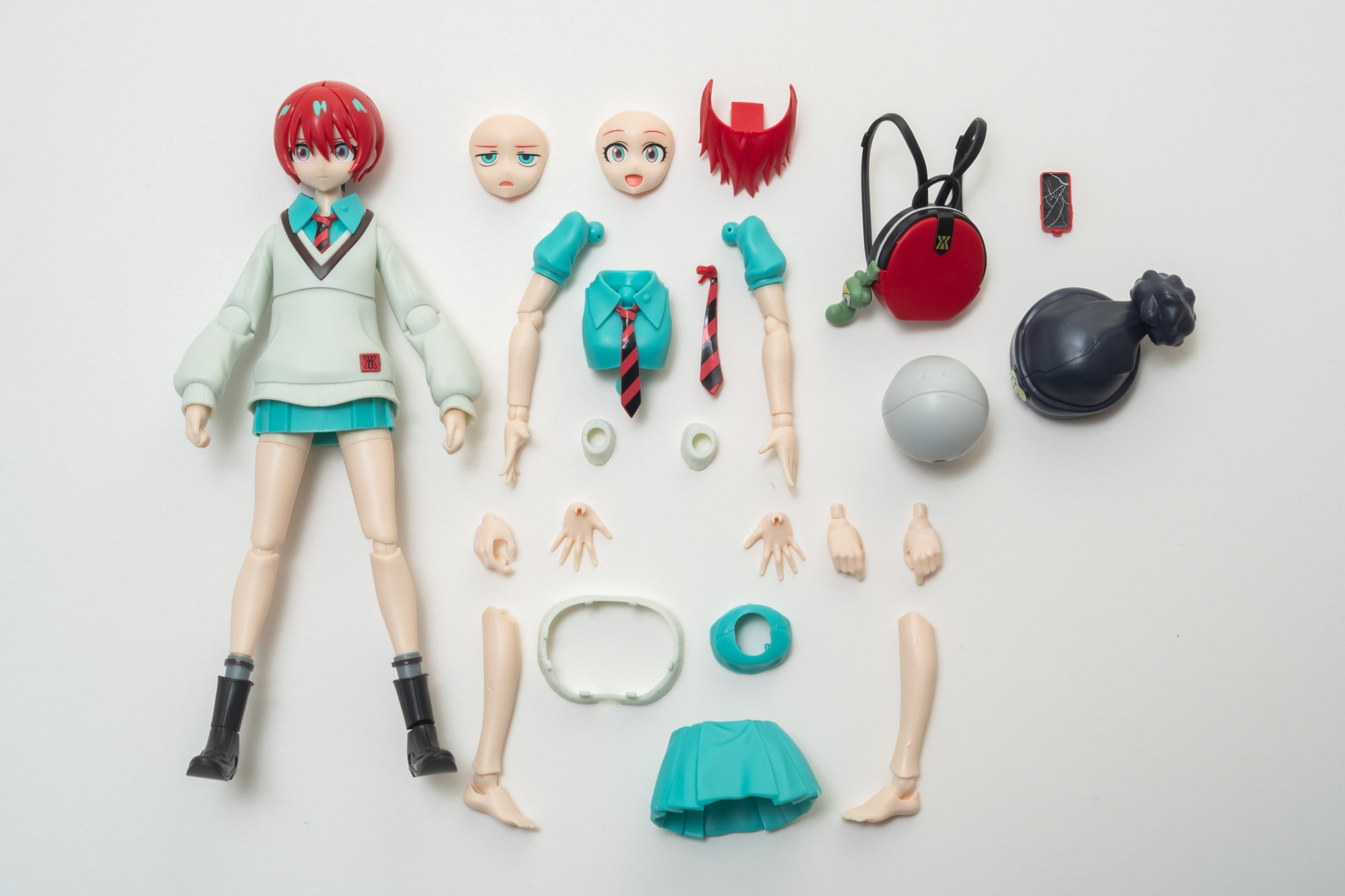 全パーツを並べてみると、かなりのバリエーションのマチュを再現することが可能になっている！