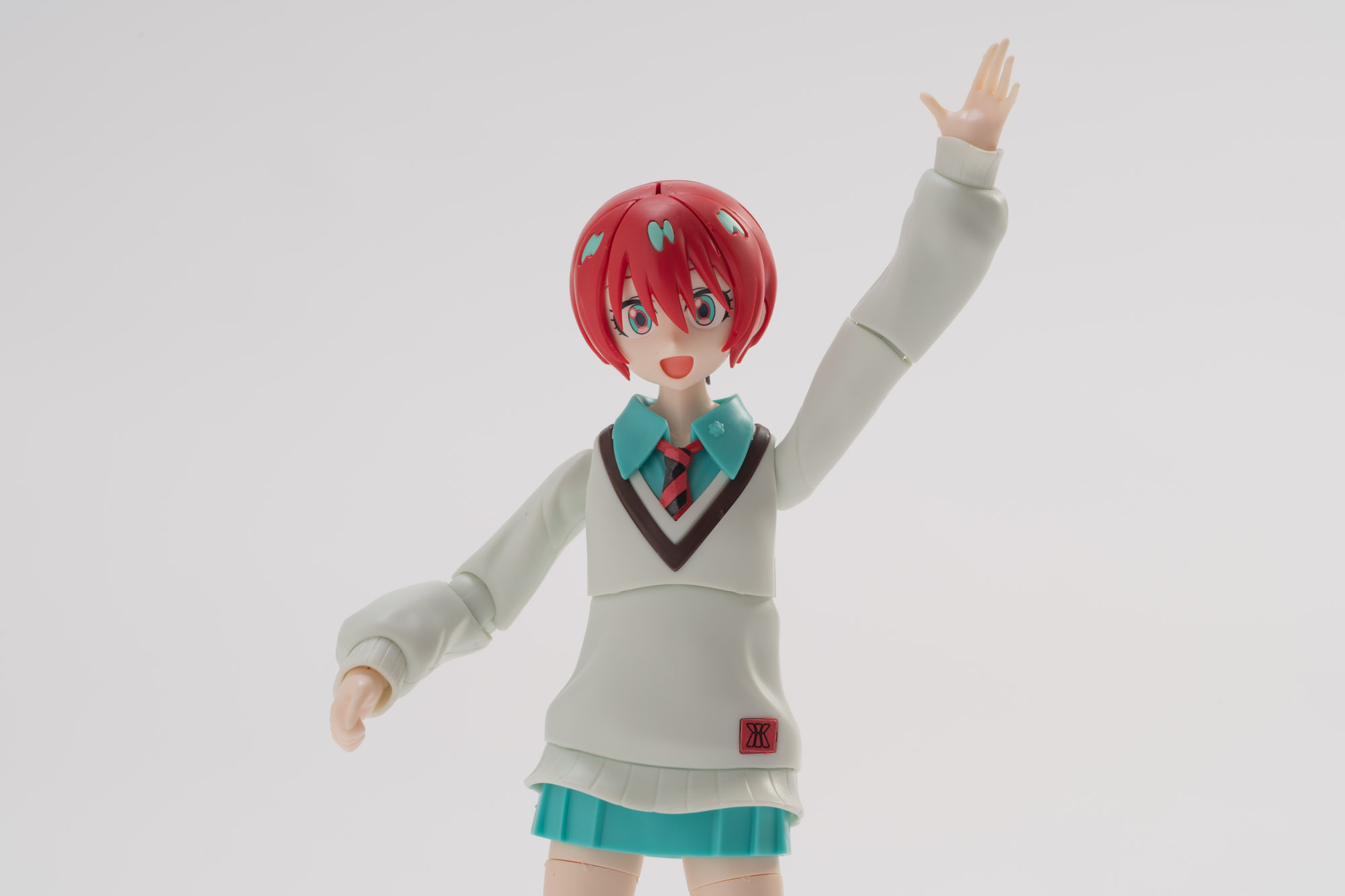 シールパターンの顔に変えてみても、シールの縁なども目立たずに自然な表情でポージングができる。爽やかすぎる笑顔に癒されるのもいいし、ジト目のマチュに呆れられてみるのもいいだろう。