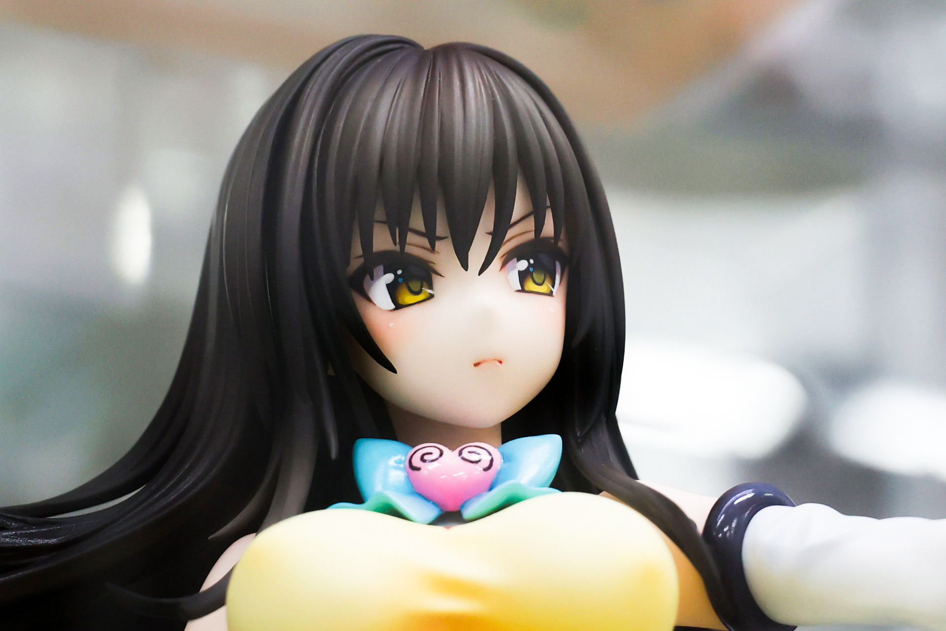 黒い髪も艶やかだ