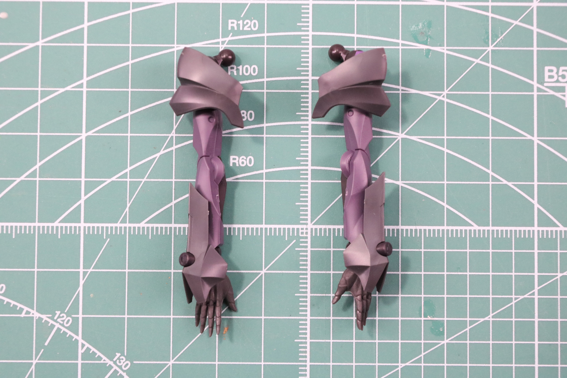 腕部の組み立て