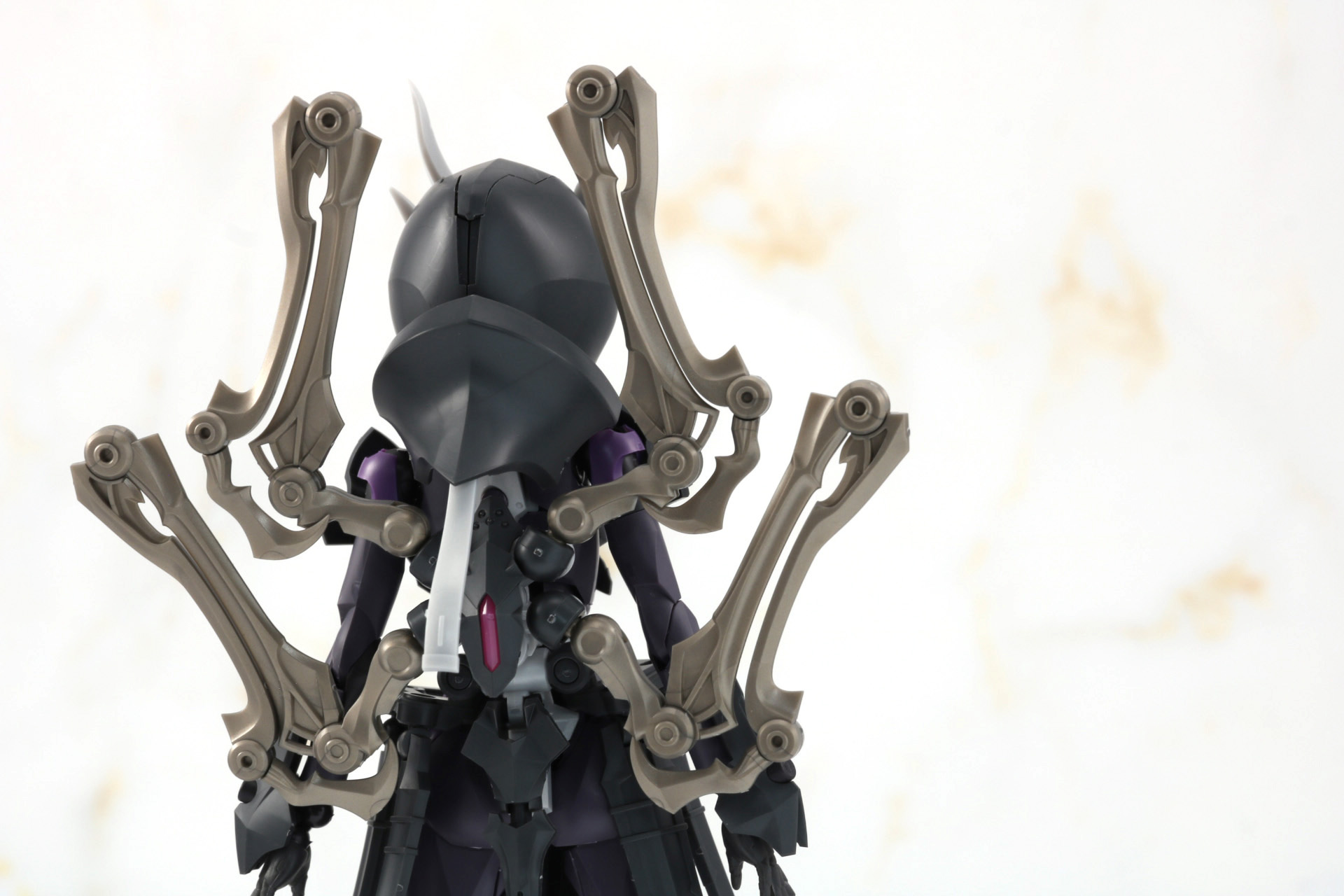 拡張義肢を畳んだ状態